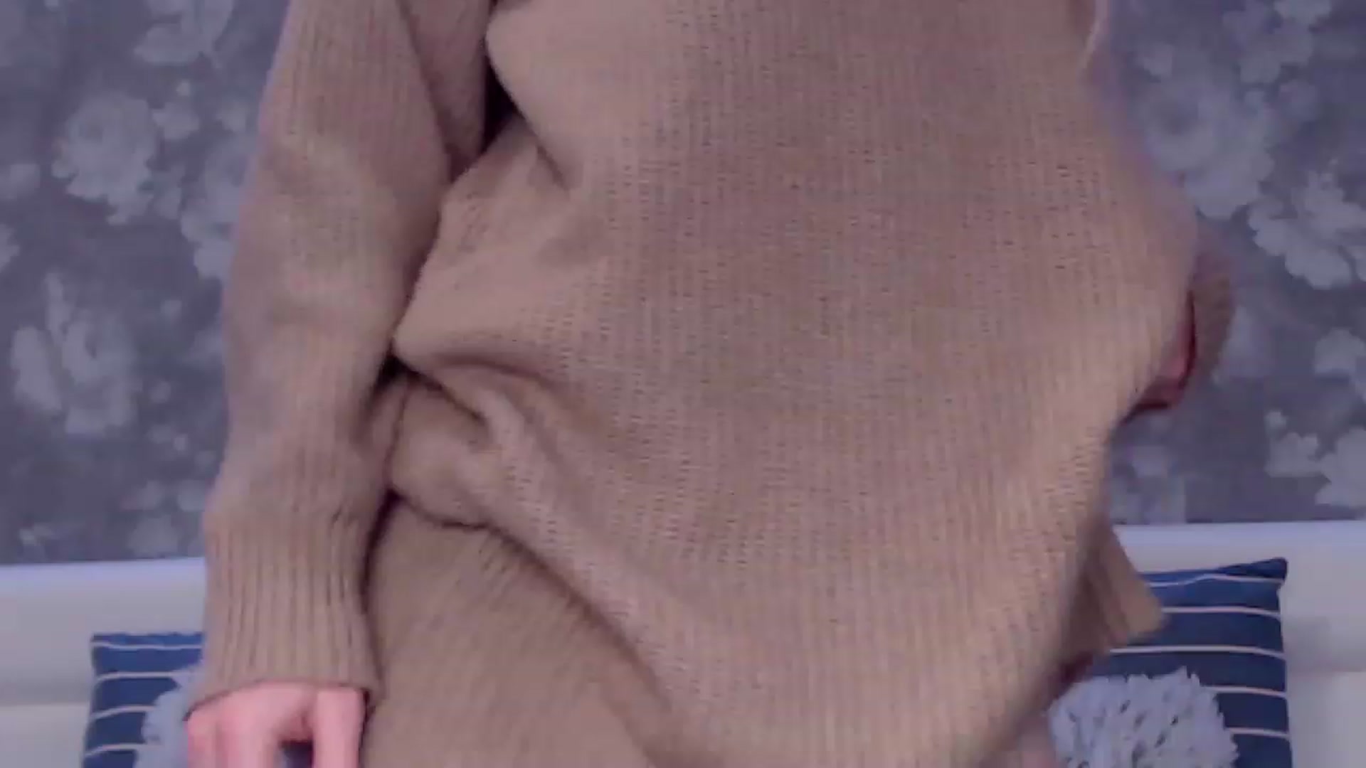 Gallery image thumbnail from Aelarie's myfreecams stream on, 11/27/2022, 16:18 image 7 of 20