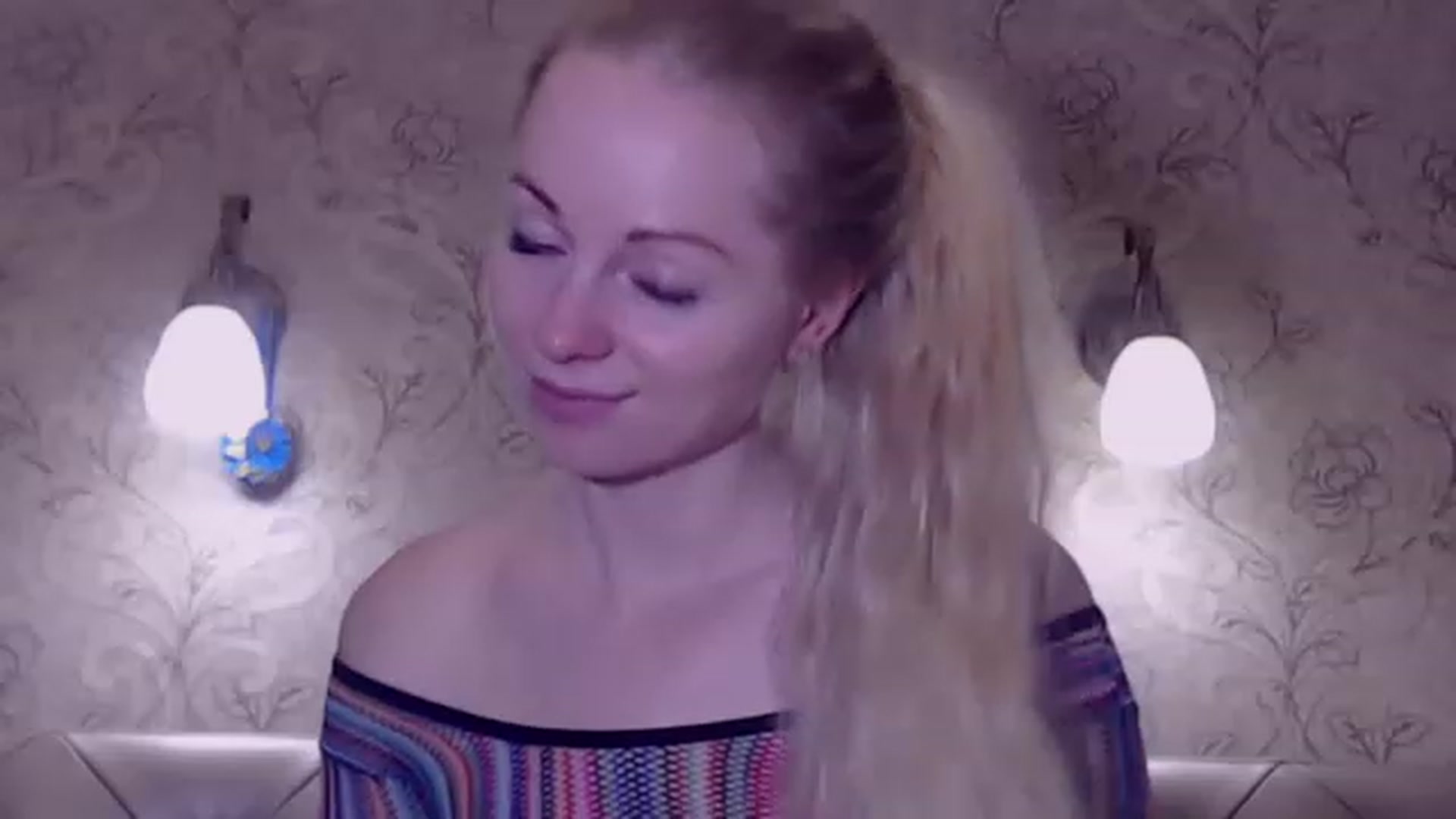 Gallery image thumbnail from Aelarie's myfreecams stream on, 11/29/2022, 14:32 image 7 of 20