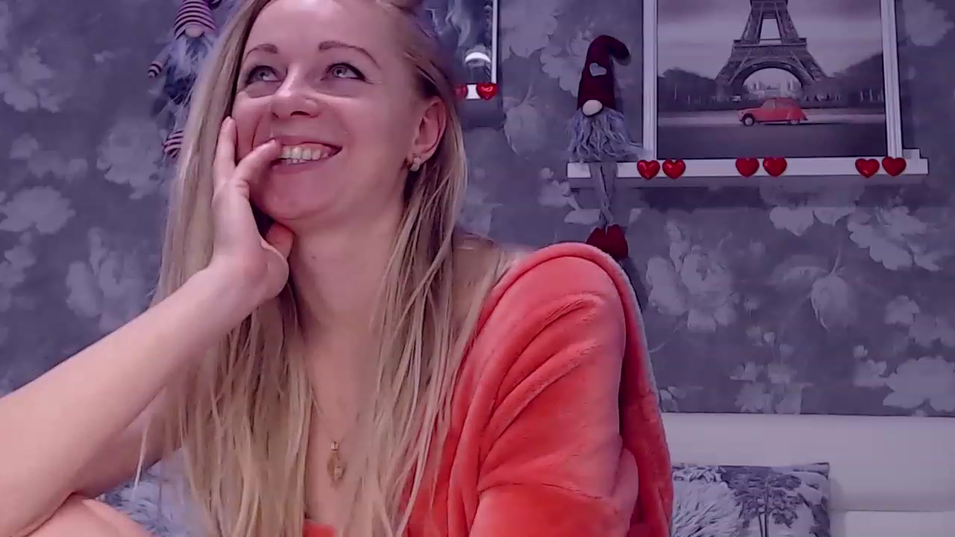 Gallery image thumbnail from Aelarie's myfreecams stream on, 02/19/2023, 14:37 image 14 of 20