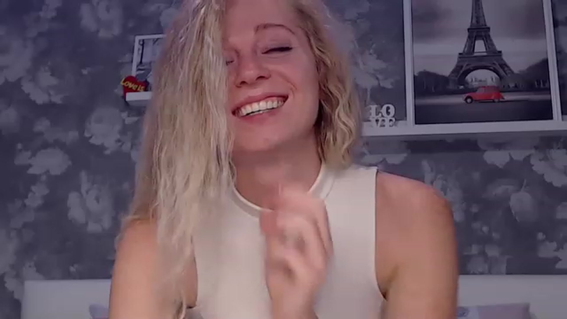 Gallery image thumbnail from Aelarie's myfreecams stream on, 05/09/2023, 13:32 image 16 of 20