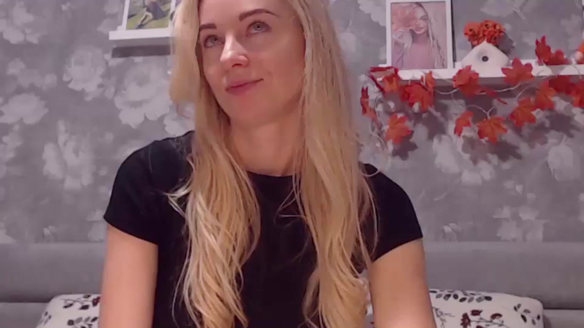 Gallery image thumbnail from Aelarie's myfreecams stream on, 11/10/2024, 16:22 image 5 of 20