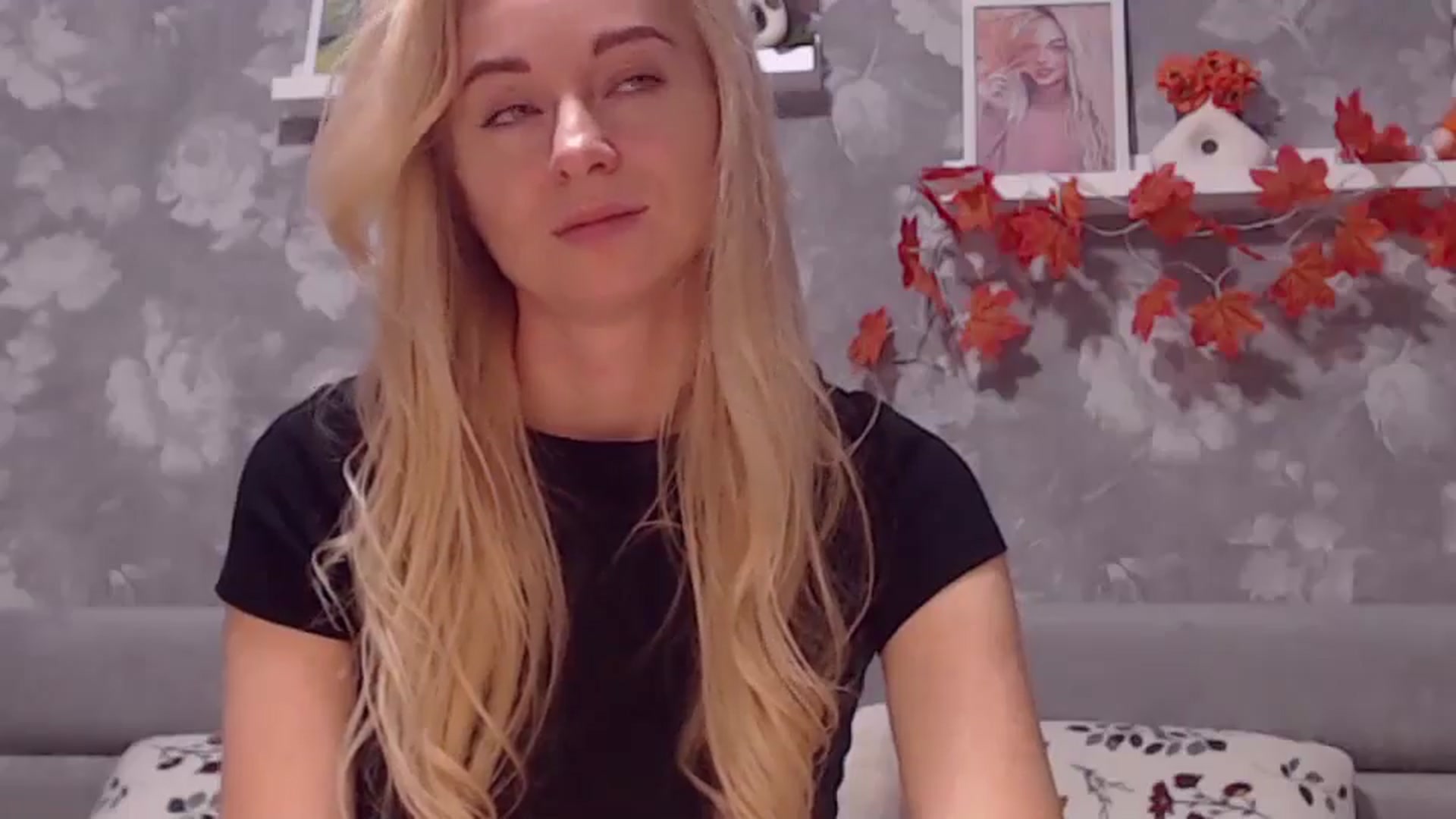 Gallery image thumbnail from Aelarie's myfreecams stream on, 11/10/2024, 16:22 image 12 of 20
