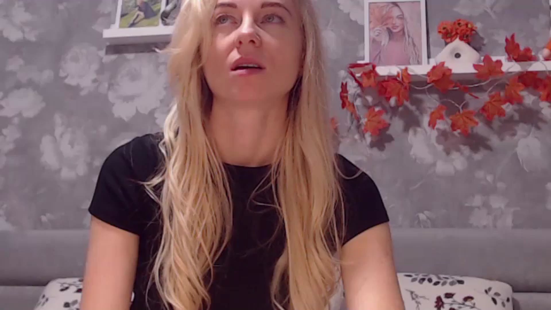 Gallery image thumbnail from Aelarie's myfreecams stream on, 11/10/2024, 16:22 image 6 of 20