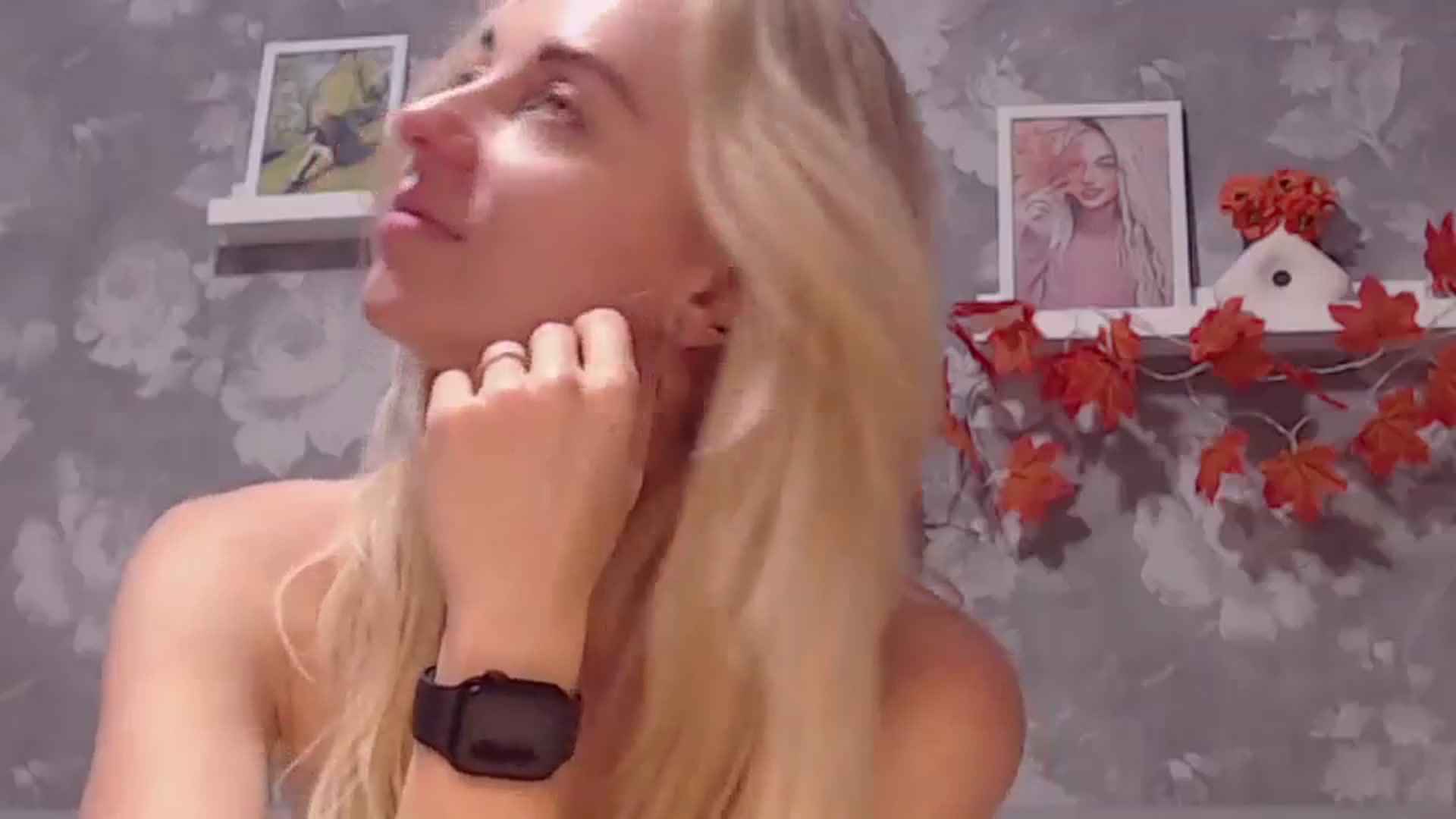 Gallery image thumbnail from Aelarie's myfreecams stream on, 11/10/2024, 18:22 image 19 of 20
