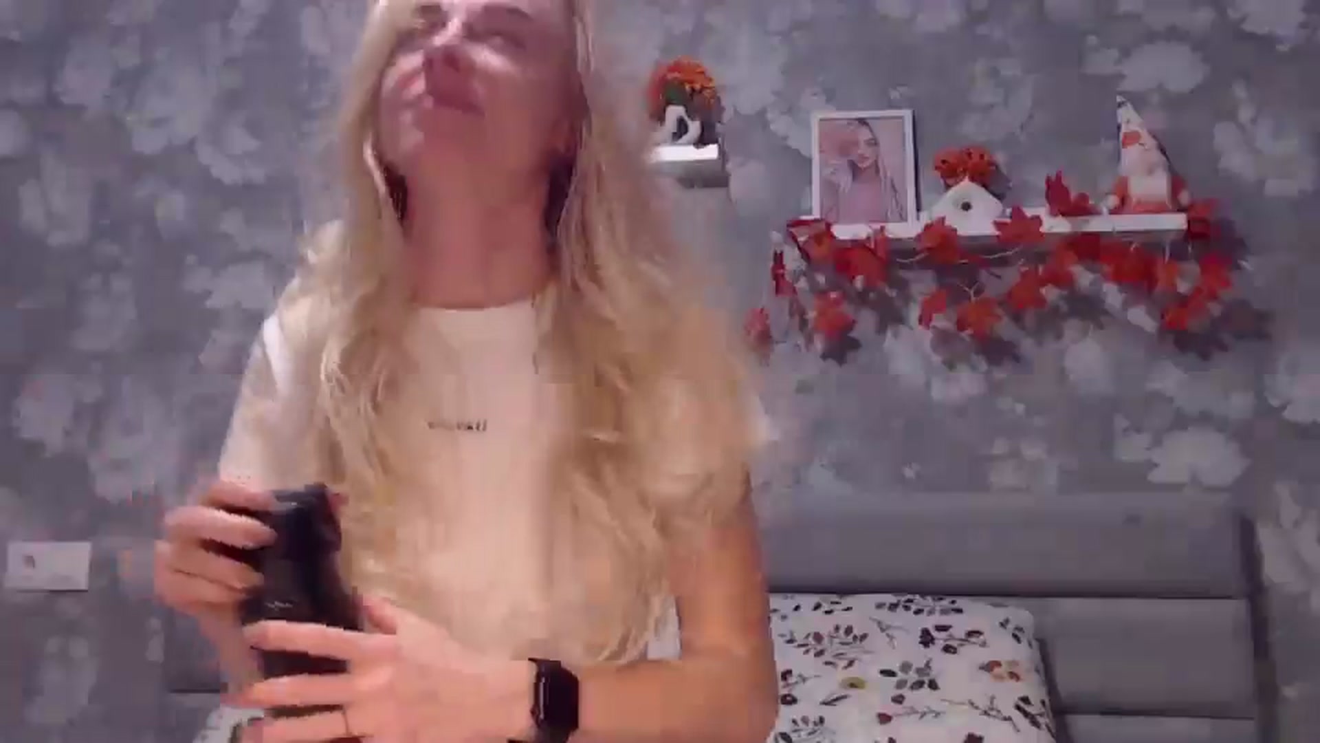 Gallery image thumbnail from Aelarie's myfreecams stream on, 11/13/2024, 15:58 image 19 of 20