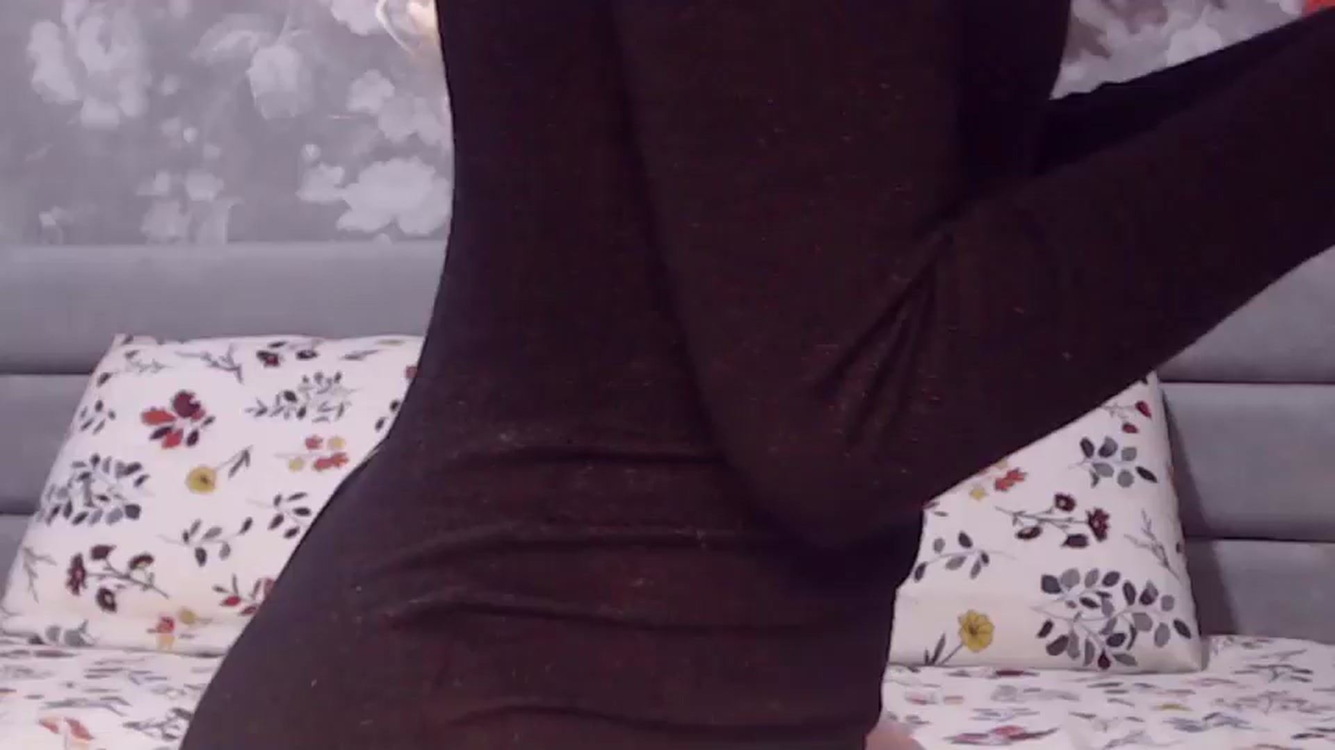 Gallery image thumbnail from Aelarie's myfreecams stream on, 11/15/2024, 14:32 image 4 of 20