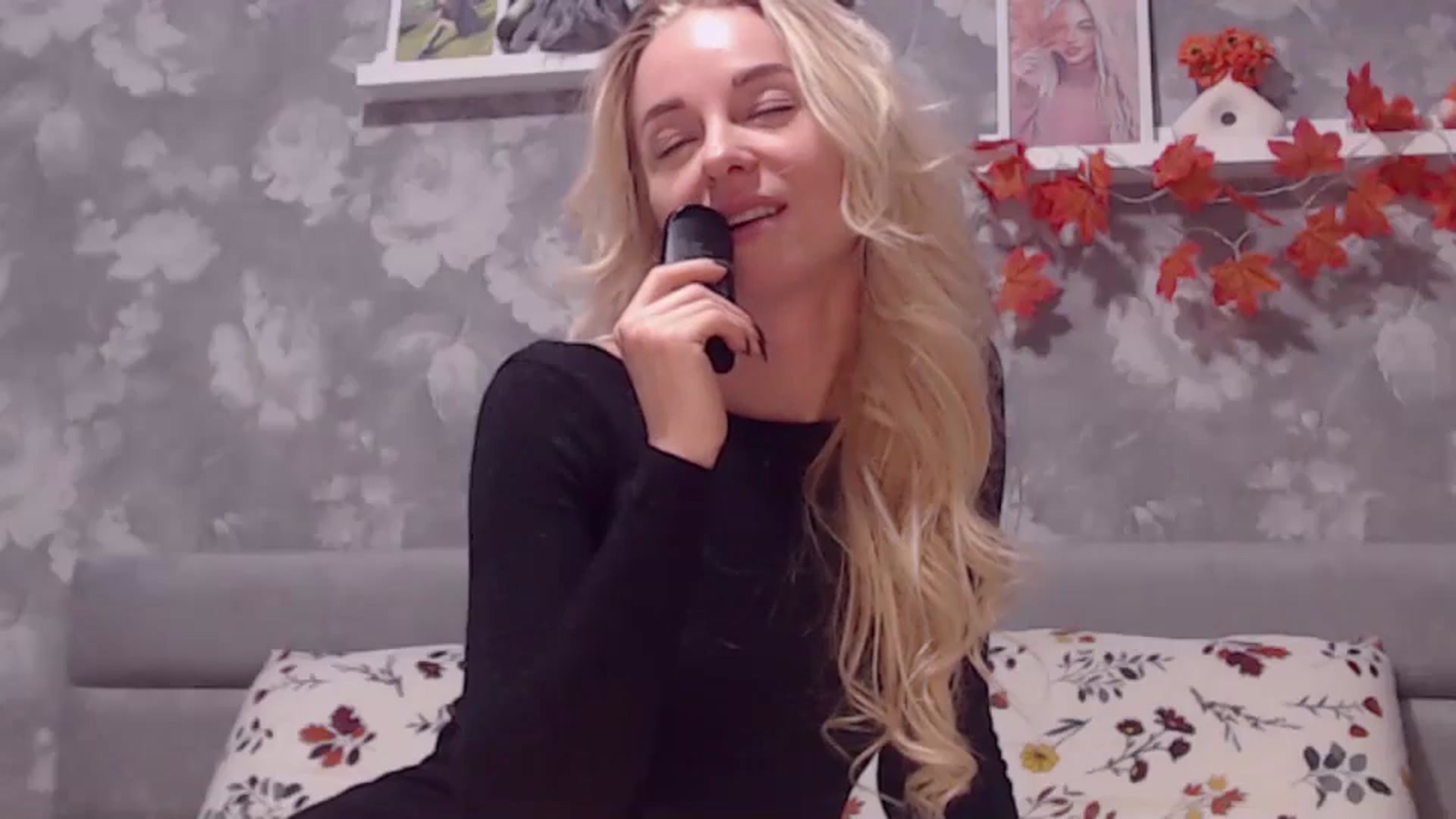 Gallery image thumbnail from Aelarie's myfreecams stream on, 11/15/2024, 16:29 image 5 of 20