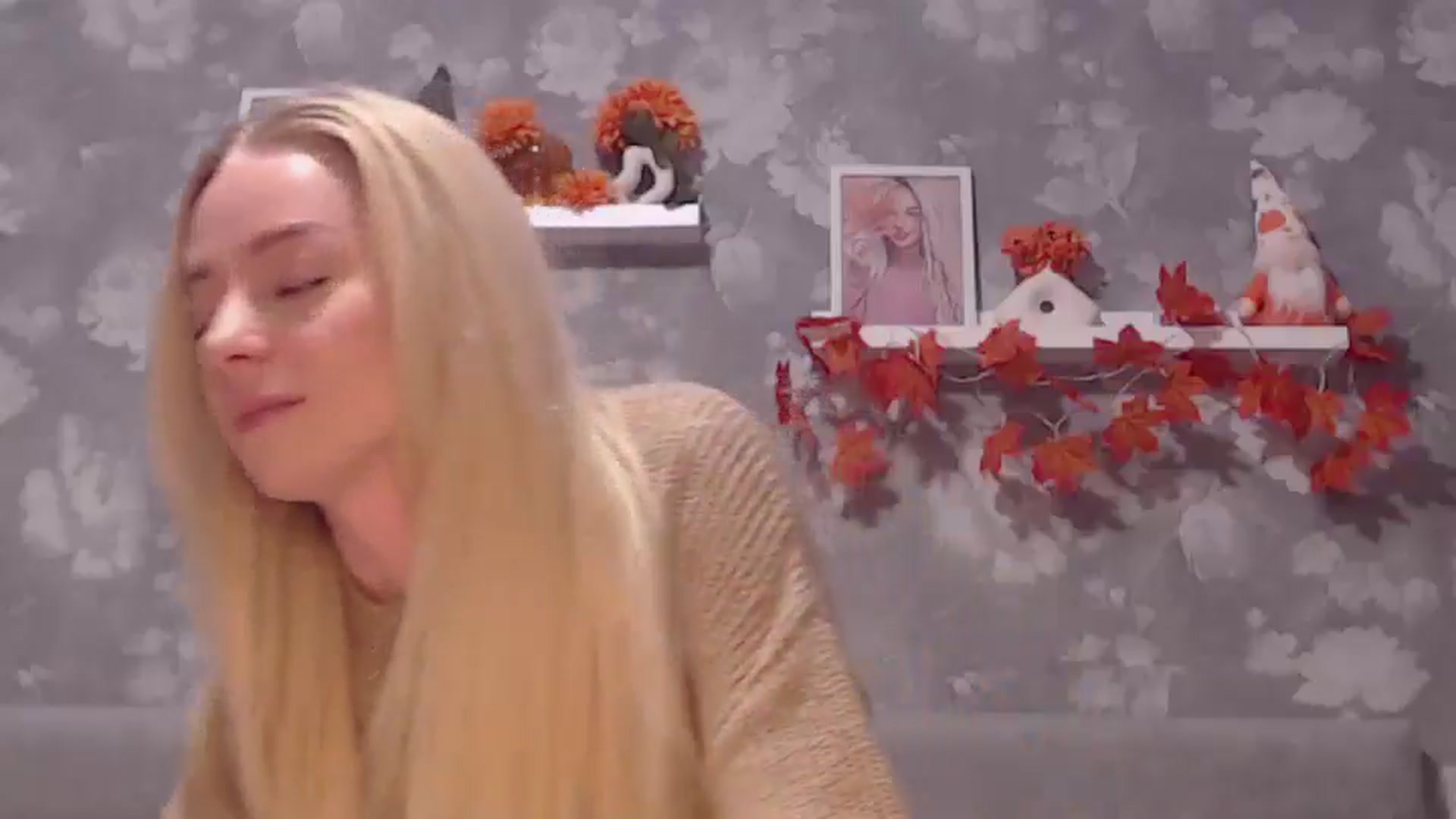 Gallery image thumbnail from Aelarie's myfreecams stream on, 11/18/2024, 11:33 image 18 of 20