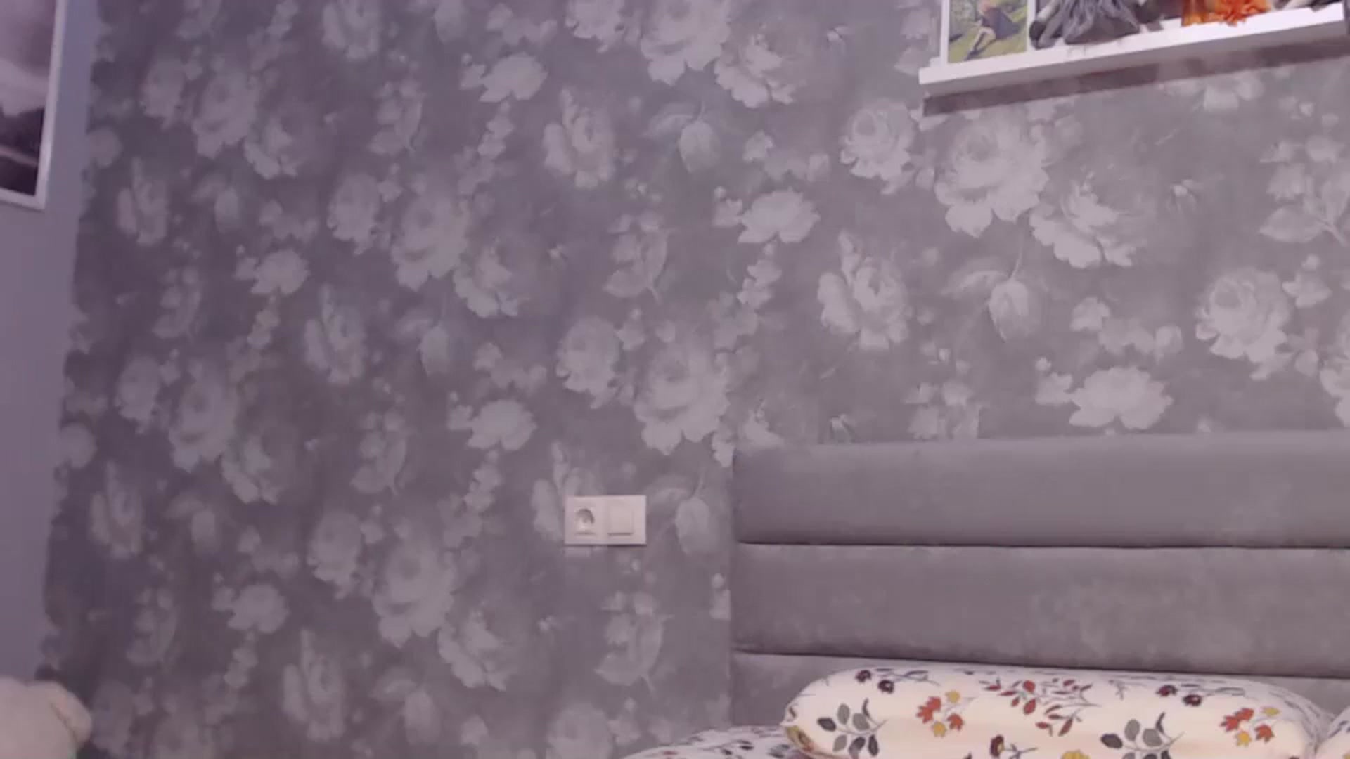 Gallery image thumbnail from Aelarie's myfreecams stream on, 11/18/2024, 13:30 image 7 of 20