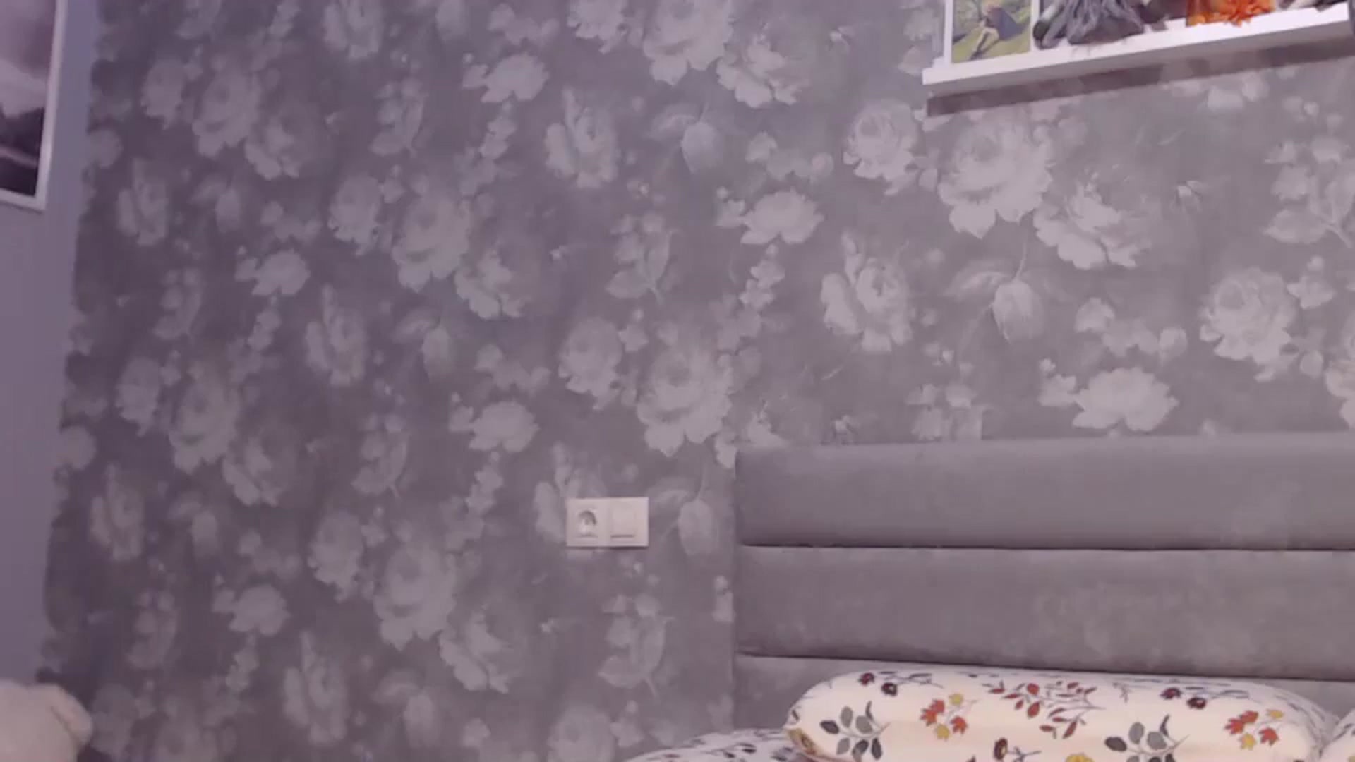 Gallery image thumbnail from Aelarie's myfreecams stream on, 11/18/2024, 13:30 image 6 of 20