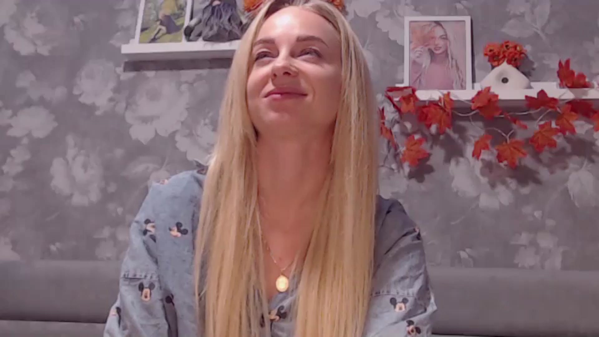 Gallery image thumbnail from Aelarie's myfreecams stream on, 11/24/2024, 12:19 image 18 of 20