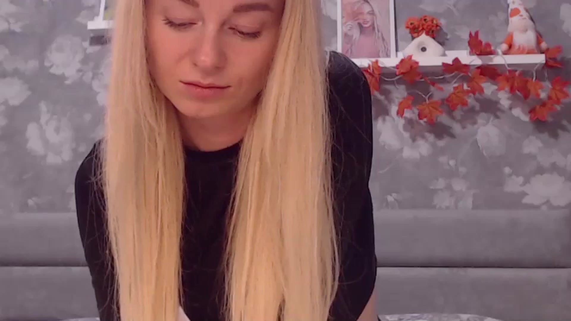 Gallery image thumbnail from Aelarie's myfreecams stream on, 11/27/2024, 15:15 image 7 of 20