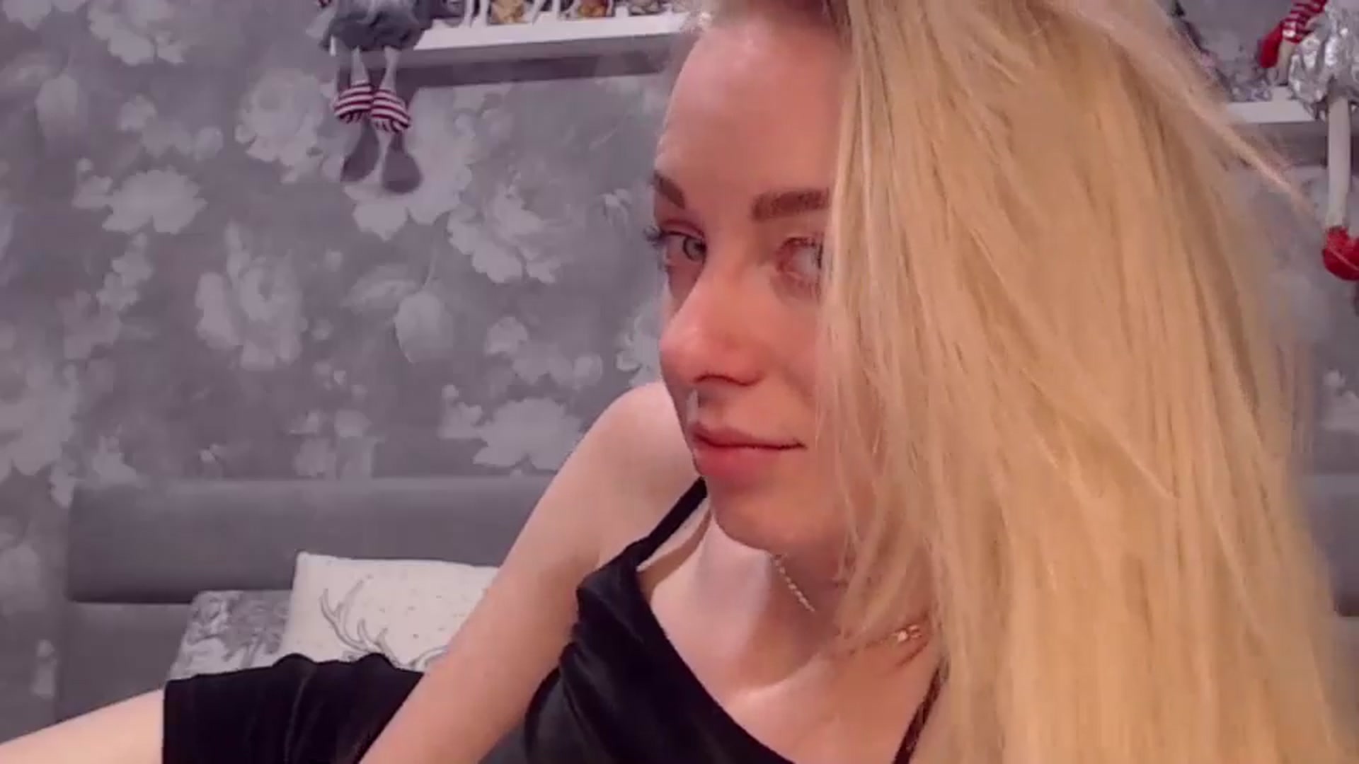 Gallery image thumbnail from Aelarie's myfreecams stream on, 12/01/2024, 14:28 image 2 of 20