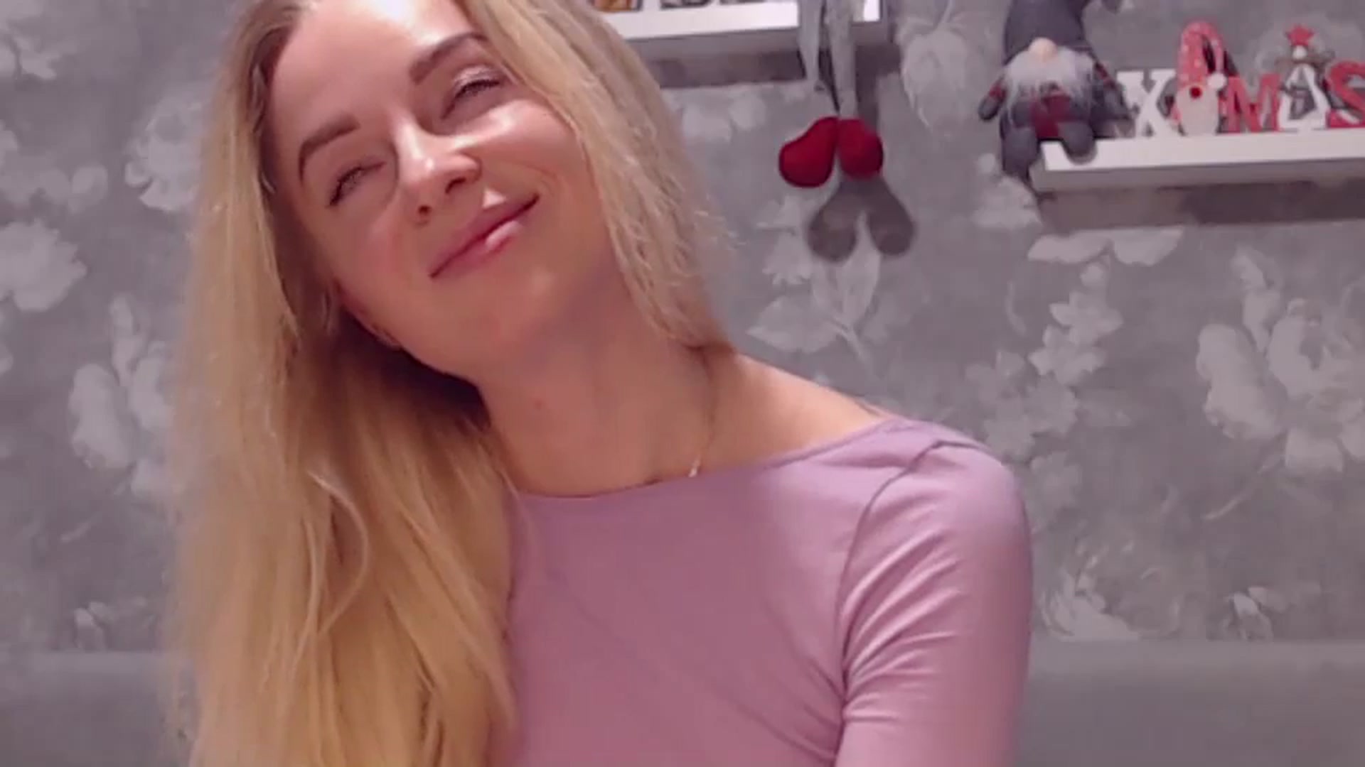 Gallery image thumbnail from Aelarie's myfreecams stream on, 12/06/2024, 15:26 image 13 of 20