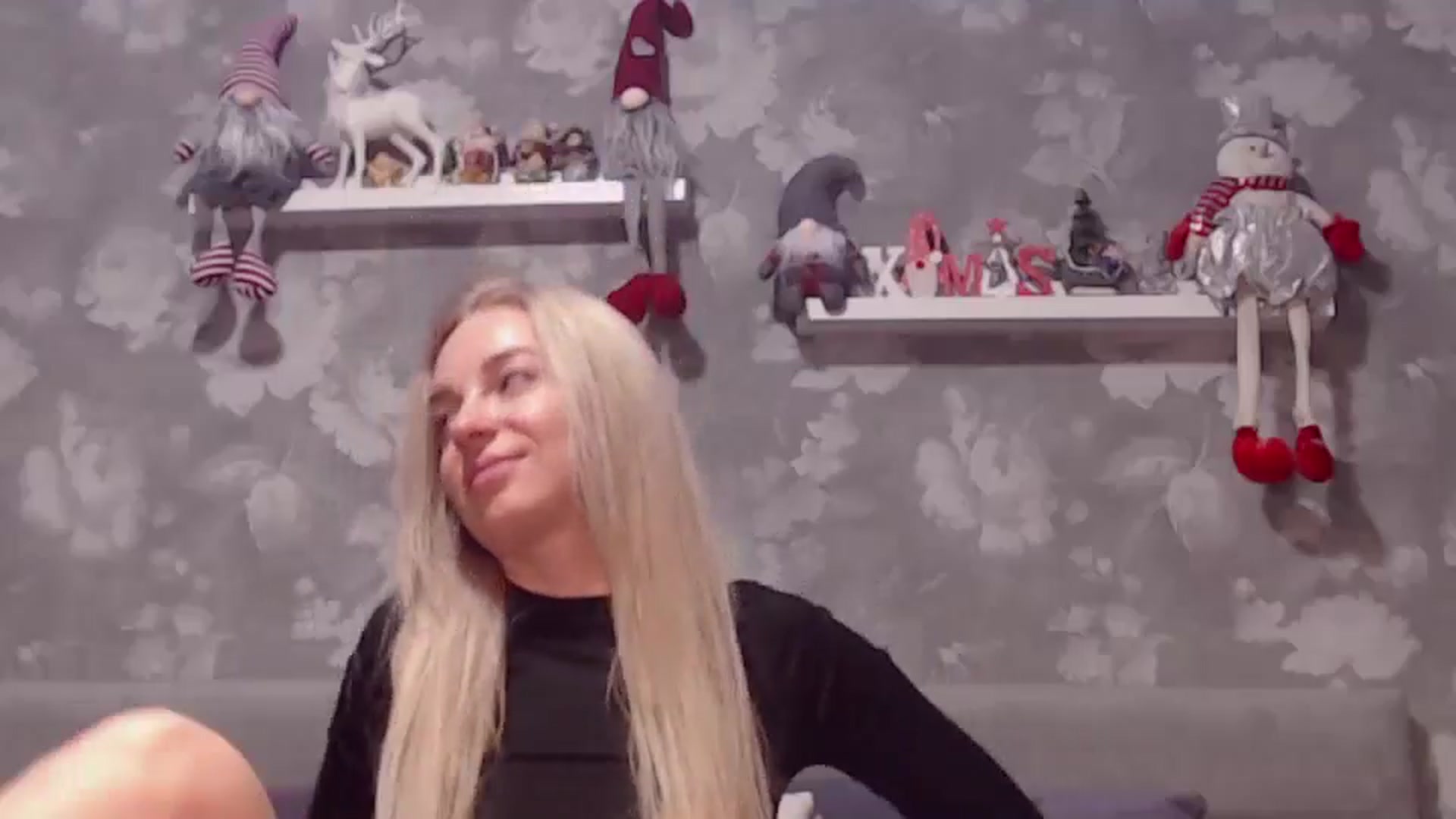 Gallery image thumbnail from Aelarie's myfreecams stream on, 12/14/2024, 11:27 image 10 of 20