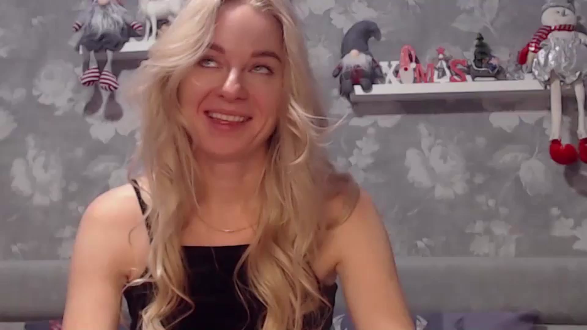 Gallery image thumbnail from Aelarie's myfreecams stream on, 12/16/2024, 12:32 image 14 of 20
