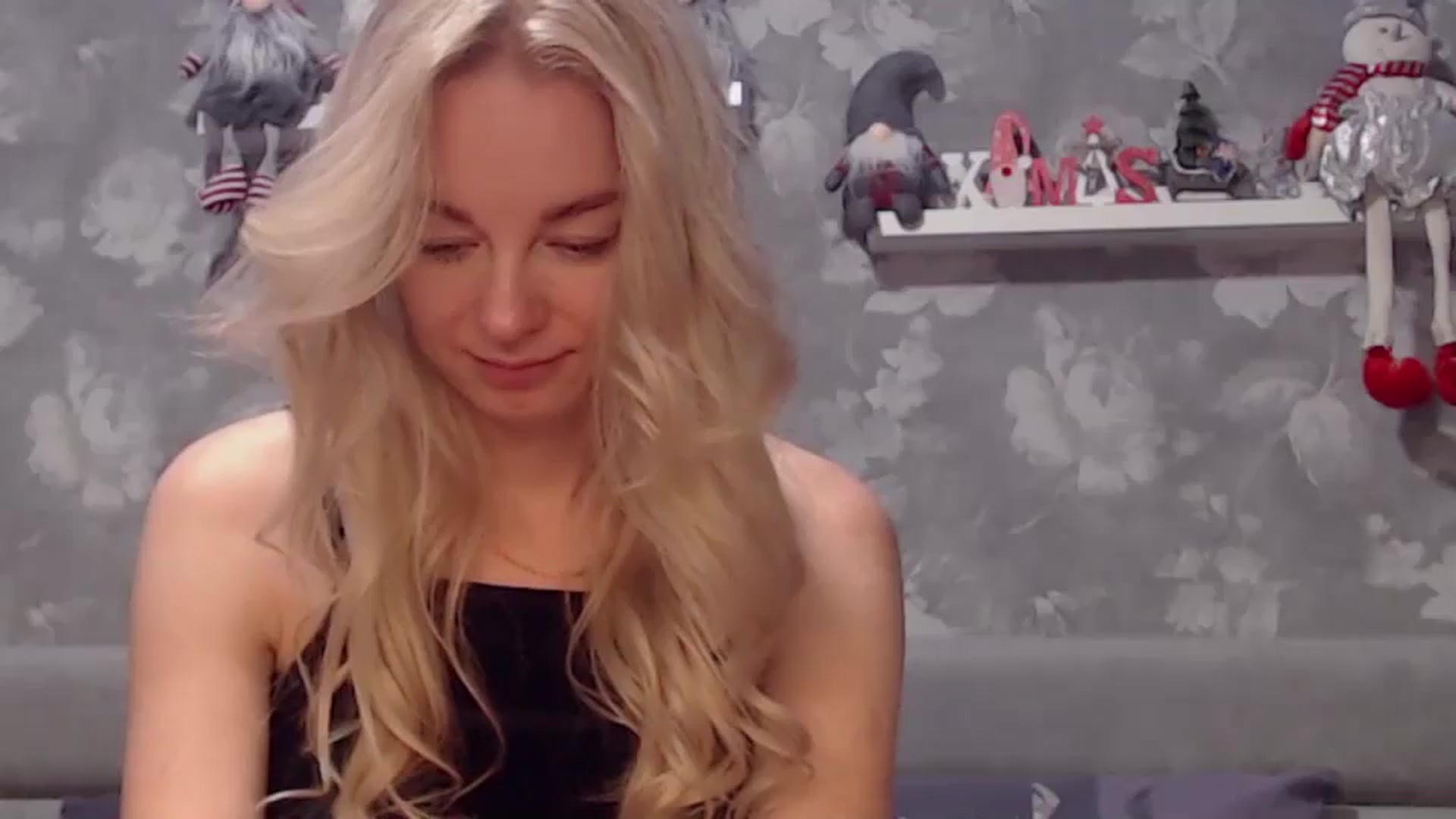 Gallery image thumbnail from Aelarie's myfreecams stream on, 12/16/2024, 12:32 image 16 of 20