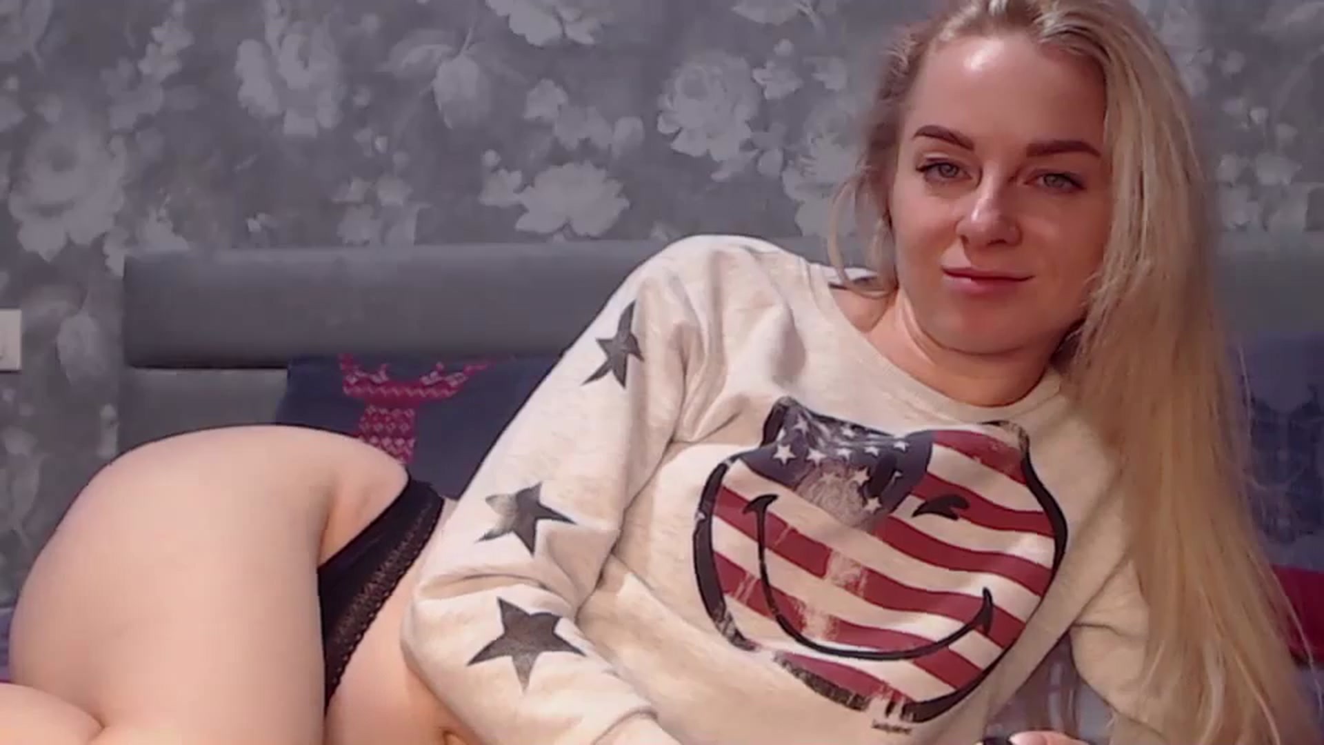 Gallery image thumbnail from Aelarie's myfreecams stream on, 12/20/2024, 13:55 image 6 of 20
