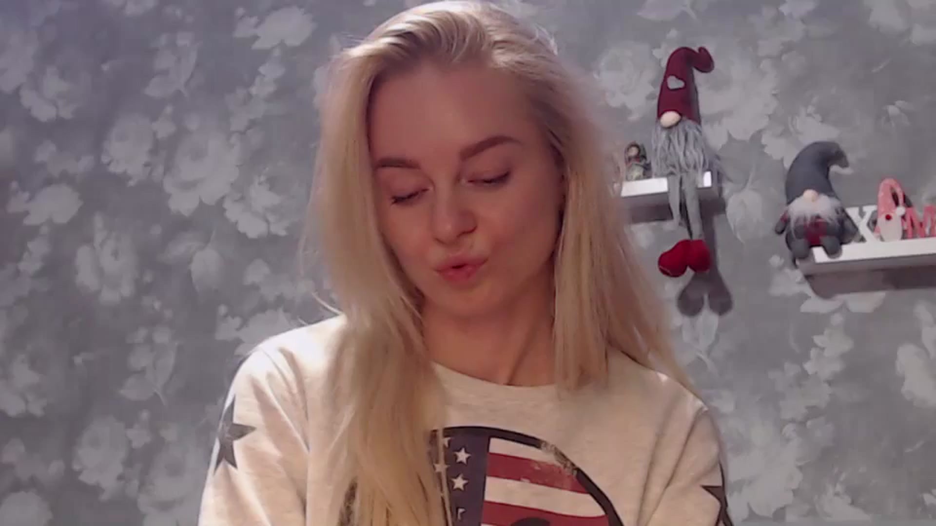 Gallery image thumbnail from Aelarie's myfreecams stream on, 12/20/2024, 16:17 image 1 of 20