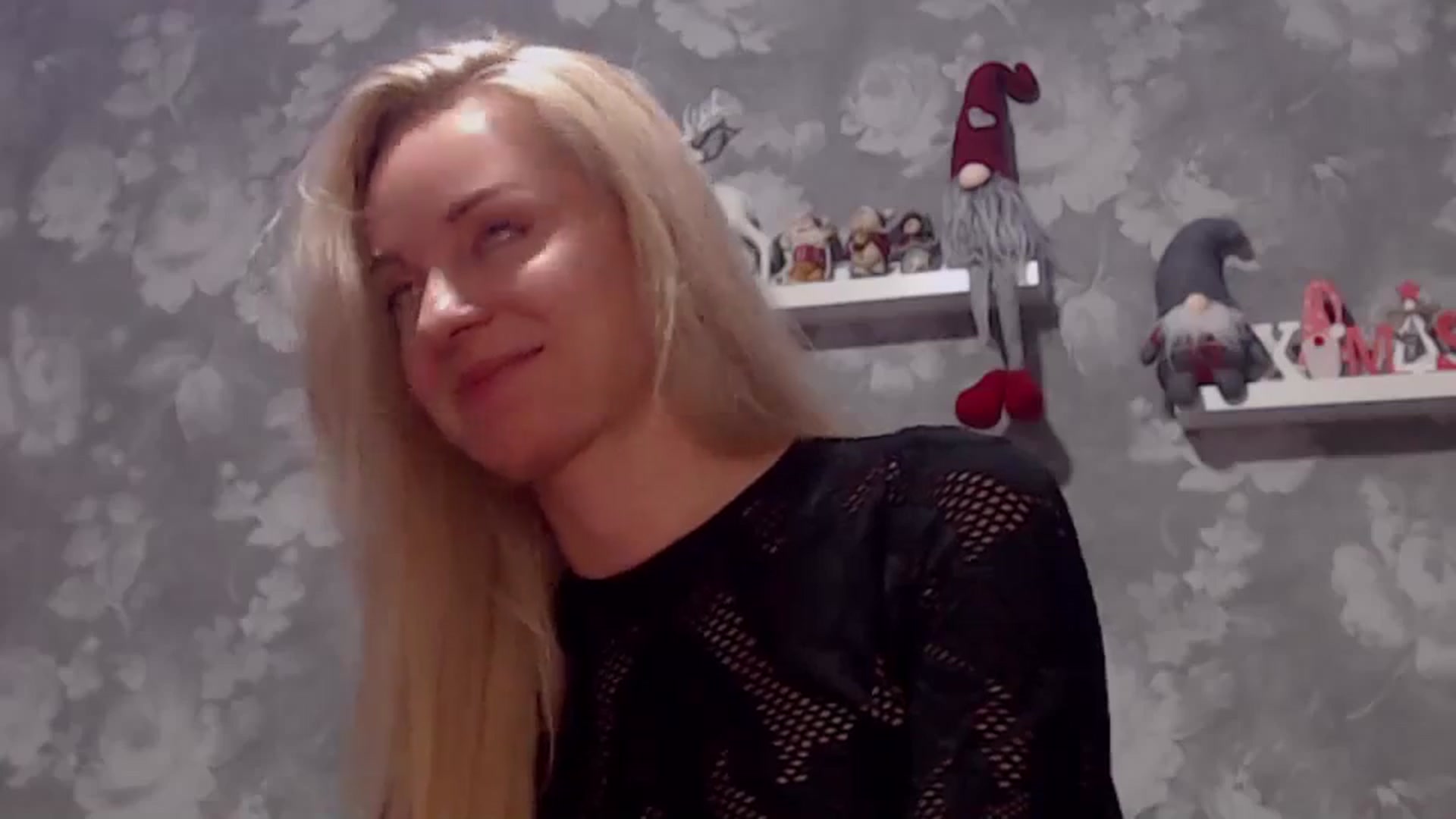 Gallery image thumbnail from Aelarie's myfreecams stream on, 12/24/2024, 15:52 image 11 of 20