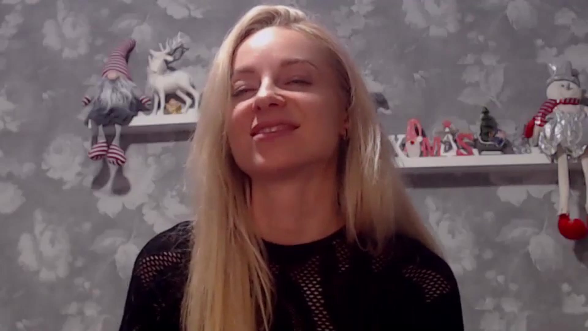 Gallery image thumbnail from Aelarie's myfreecams stream on, 12/24/2024, 15:52 image 14 of 20