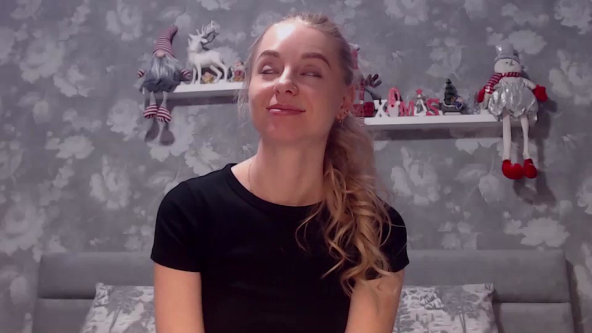 Gallery image thumbnail from Aelarie's myfreecams stream on, 01/27/2025, 12:38 image 1 of 20