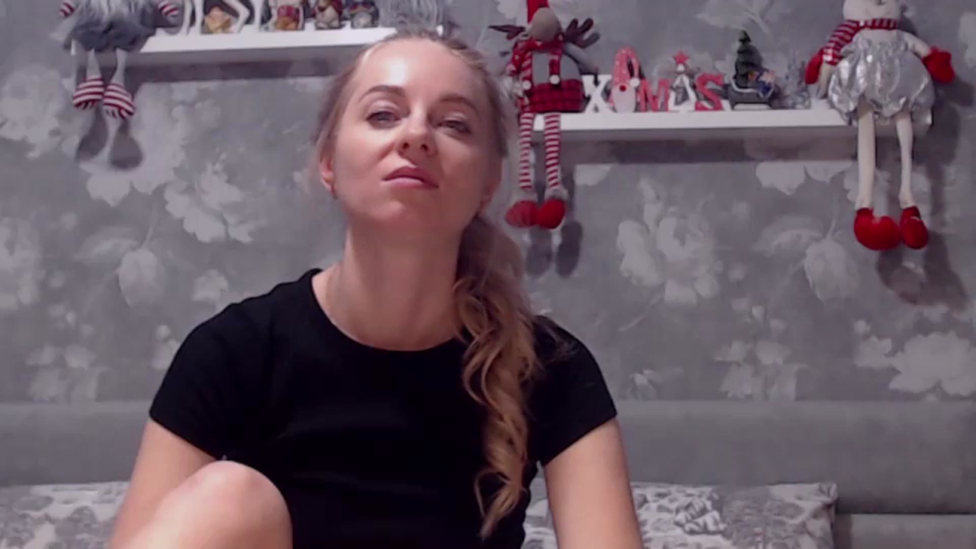 Gallery image thumbnail from Aelarie's myfreecams stream on, 01/27/2025, 15:41 image 17 of 20