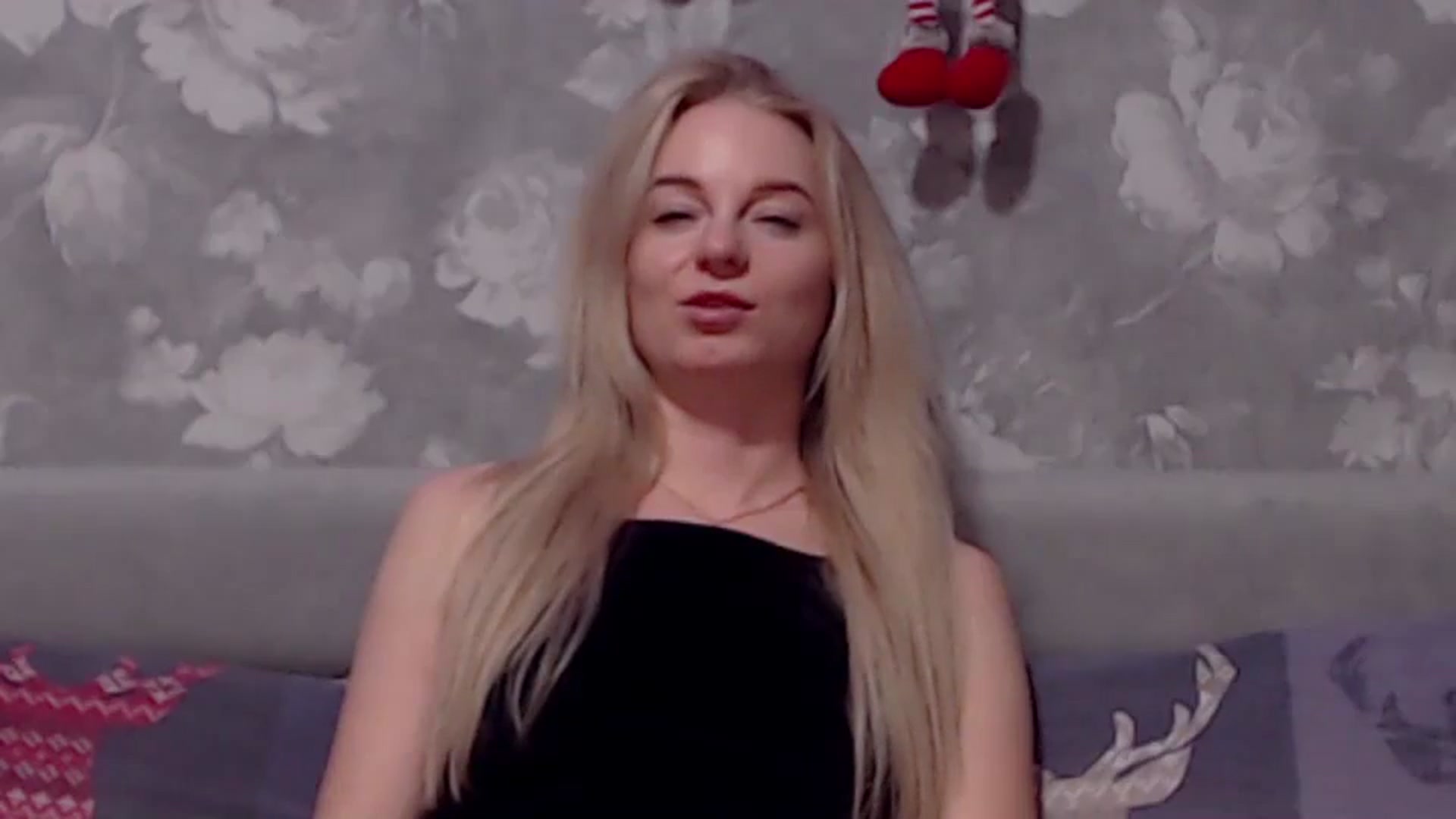 Gallery image thumbnail from Aelarie's myfreecams stream on, 01/30/2025, 13:35 image 16 of 20