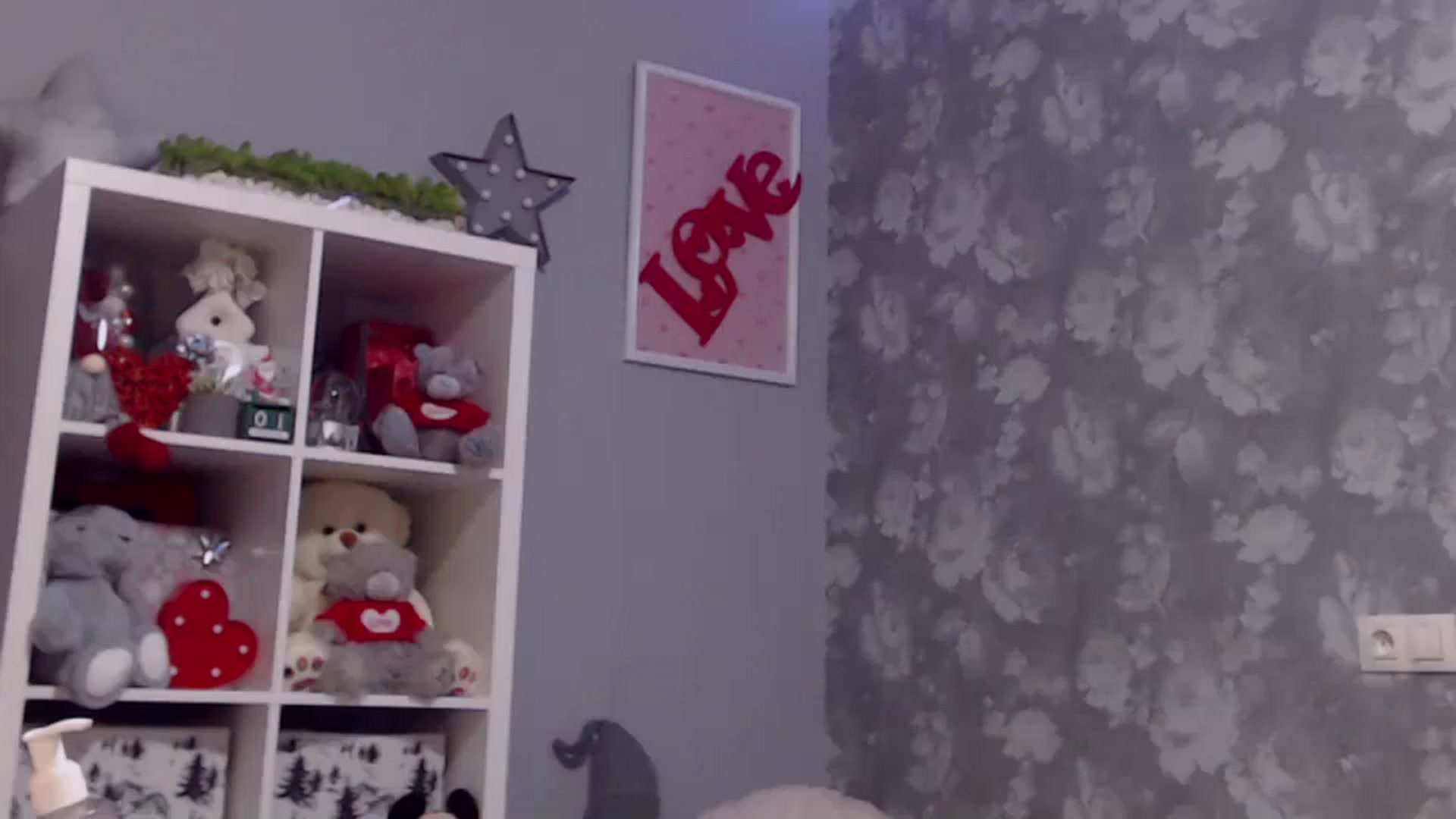 Gallery image thumbnail from Aelarie's myfreecams stream on, 02/01/2025, 10:42 image 20 of 20