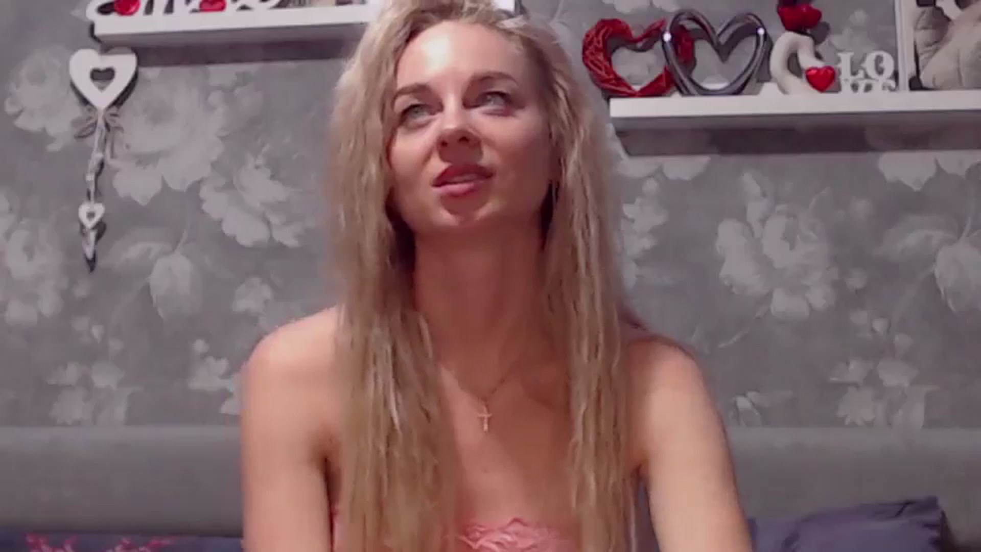 Gallery image thumbnail from Aelarie's myfreecams stream on, 02/01/2025, 13:29 image 13 of 20