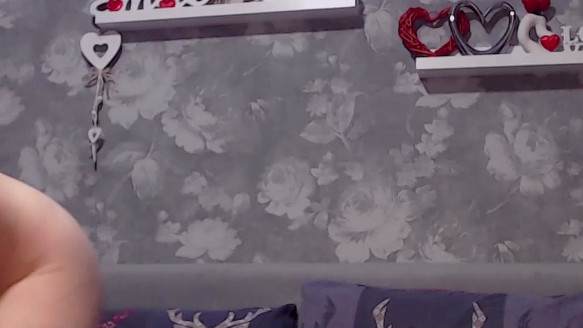 Gallery image thumbnail from Aelarie's myfreecams stream on, 02/02/2025, 14:02 image 19 of 20