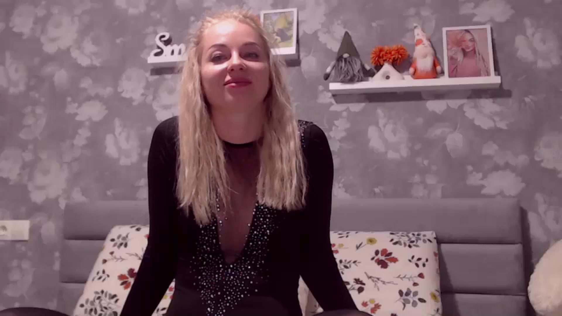 Gallery image thumbnail from Aelarie's myfreecams stream on, 10/22/2025, 14:31 image 1 of 20