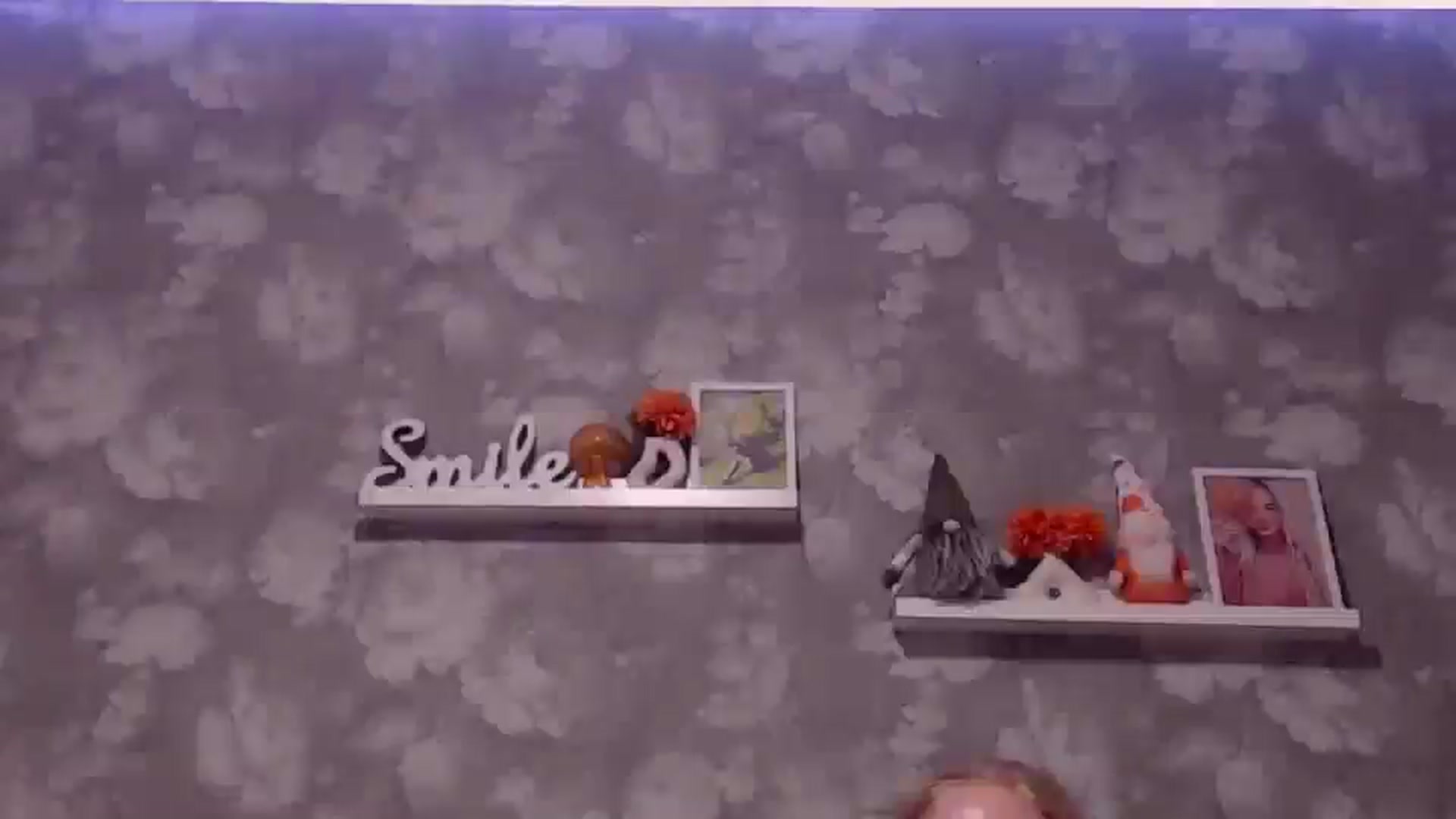 Gallery image thumbnail from Aelarie's myfreecams stream on, 10/31/2025, 13:05 image 12 of 20