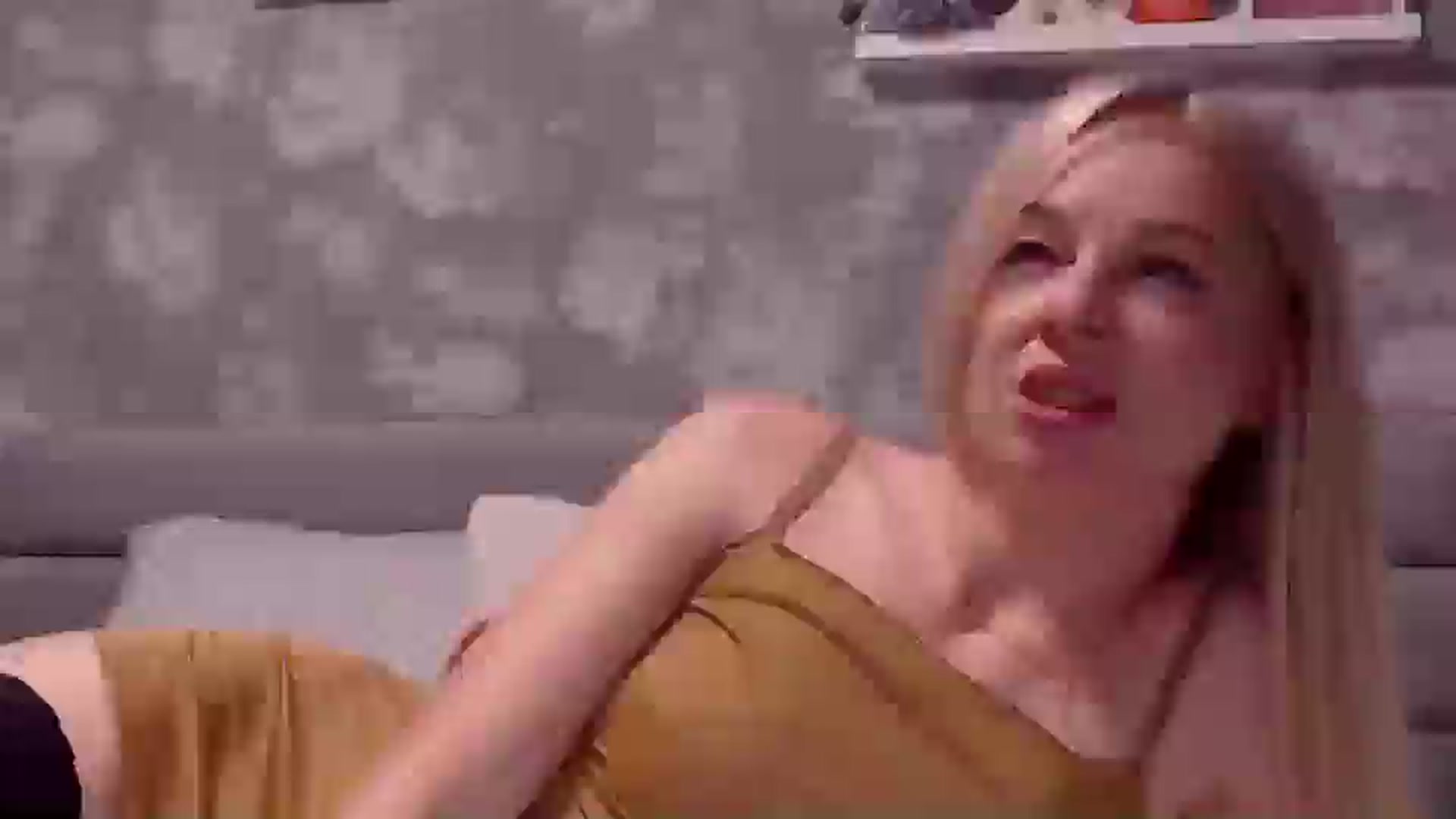 Gallery image thumbnail from Aelarie's myfreecams stream on, 11/01/2025, 12:17 image 4 of 20