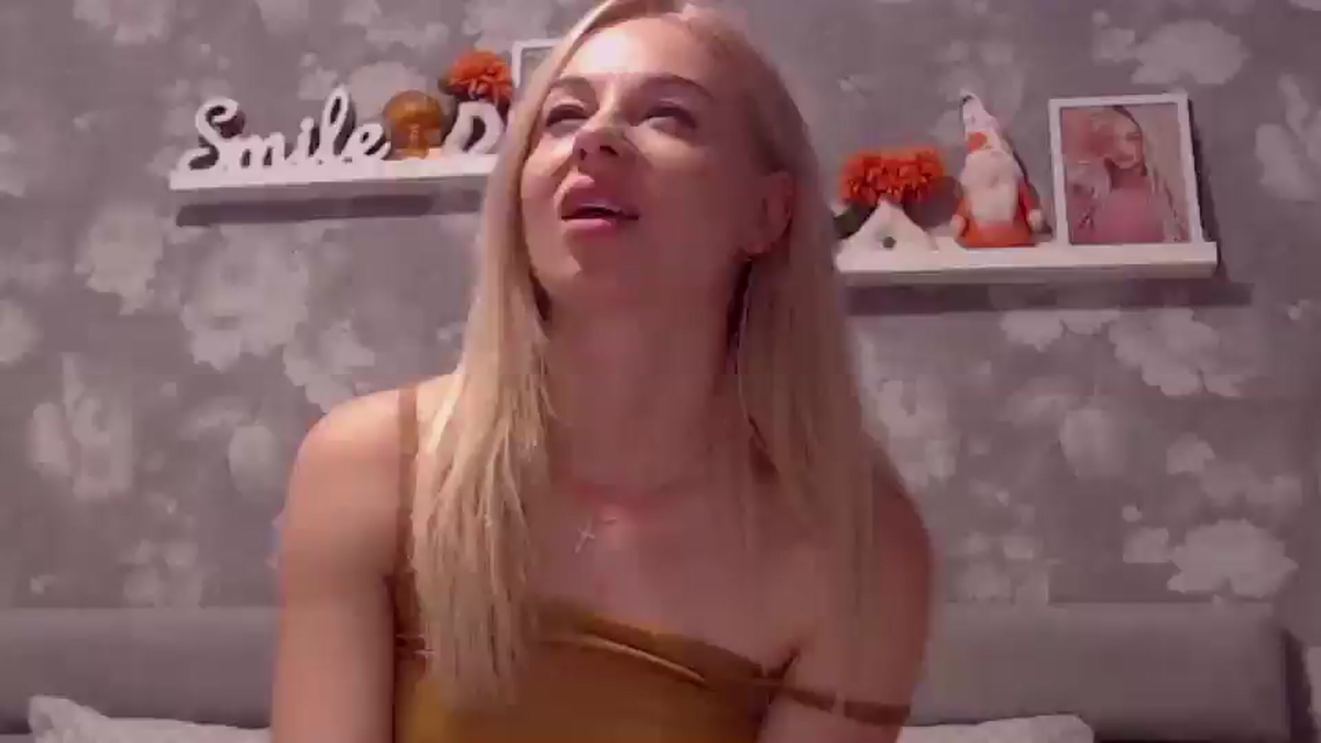 Gallery image thumbnail from Aelarie's myfreecams stream on, 11/01/2025, 14:04 image 6 of 20