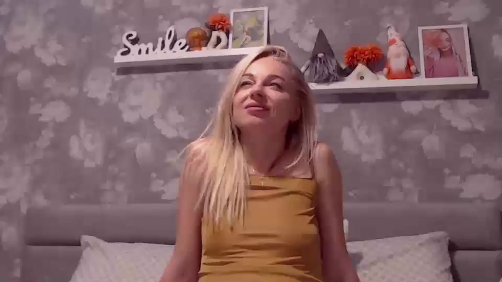 Gallery image thumbnail from Aelarie's myfreecams stream on, 11/01/2025, 17:26 image 14 of 20
