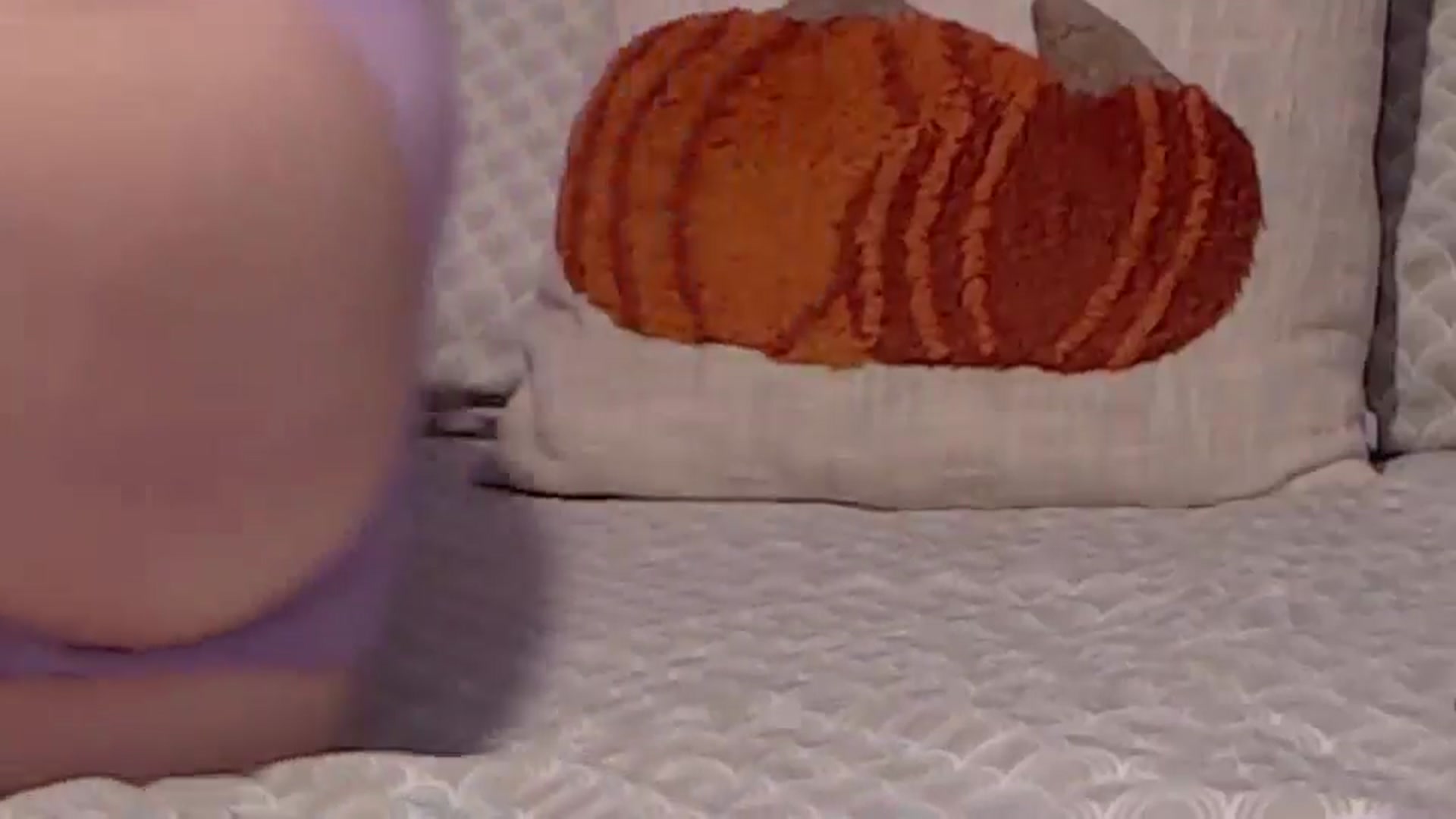 Gallery image thumbnail from Aelarie's myfreecams stream on, 11/09/2025, 10:19 image 9 of 20
