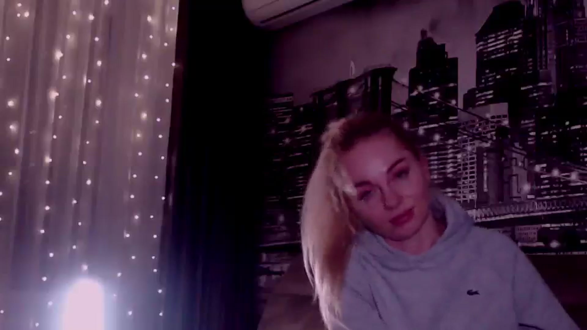 Gallery image thumbnail from Aelarie's myfreecams stream on, 11/26/2025, 18:13 image 20 of 20