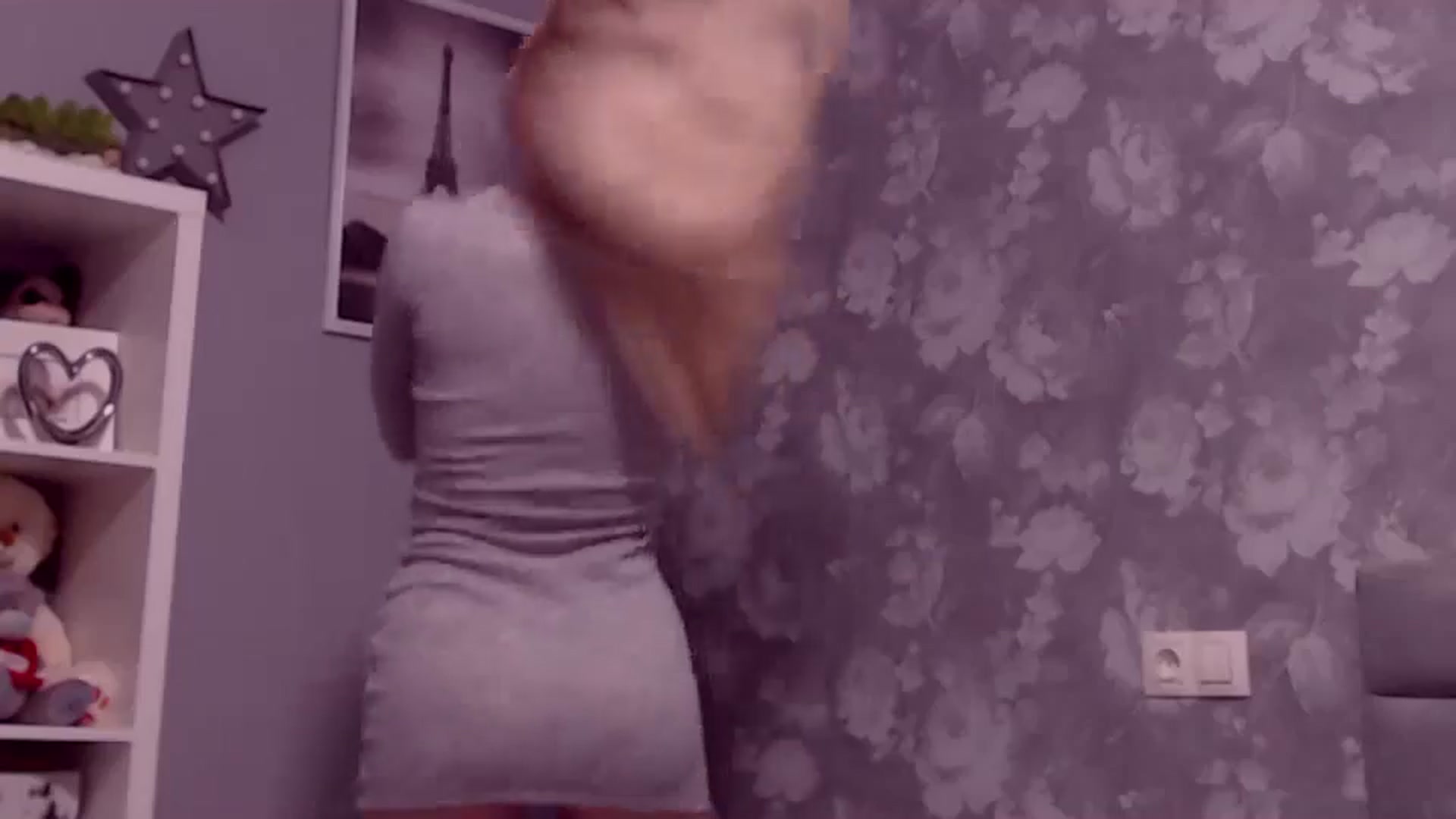 Gallery image thumbnail from Aelarie's myfreecams stream on, 11/29/2025, 12:59 image 17 of 20