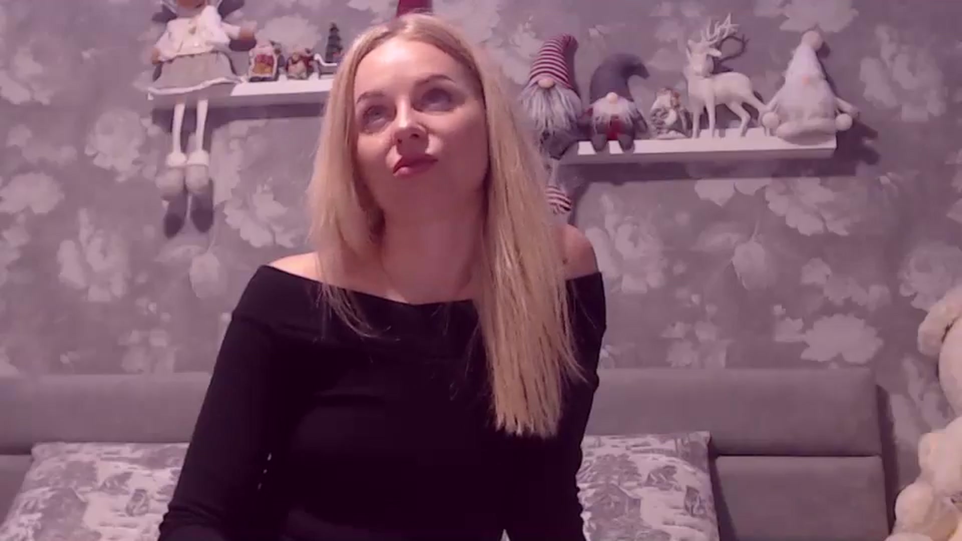 Gallery image thumbnail from Aelarie's myfreecams stream on, 12/04/2025, 13:51 image 4 of 20
