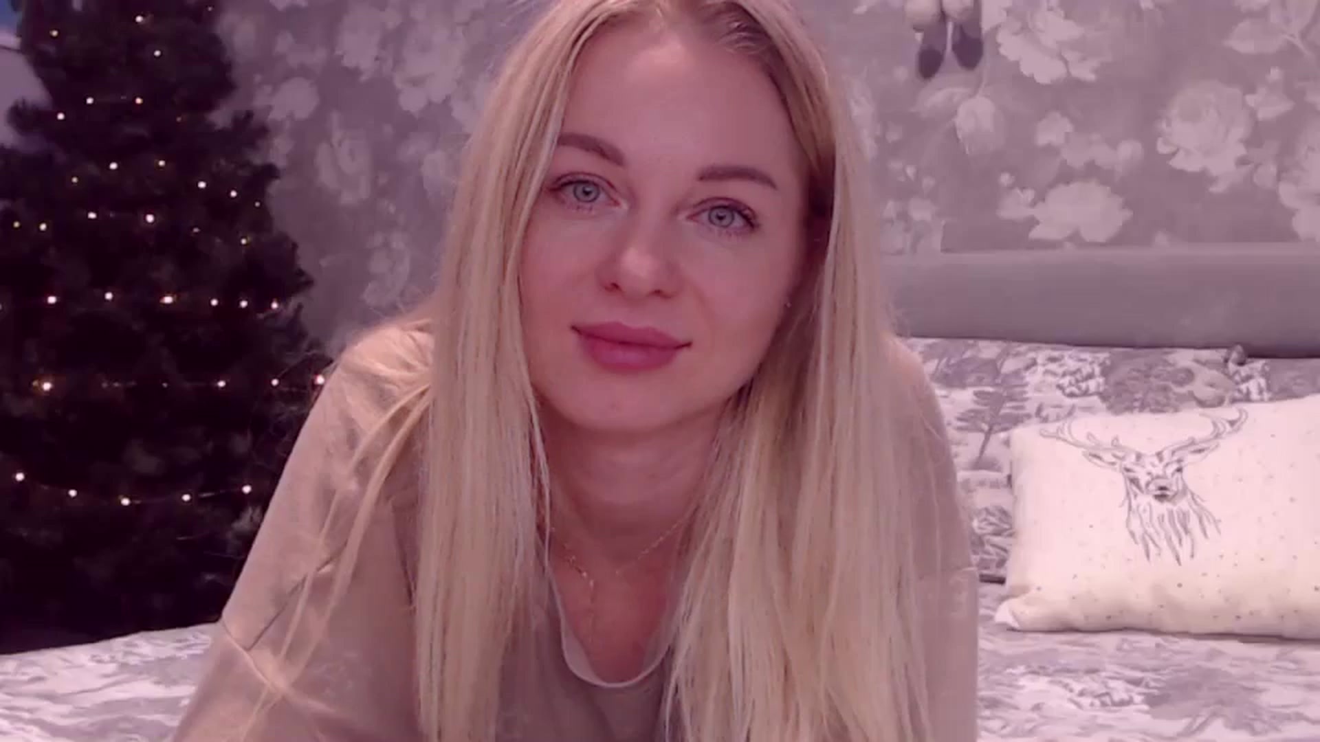 Gallery image thumbnail from Aelarie's myfreecams stream on, 12/07/2025, 15:13 image 9 of 20