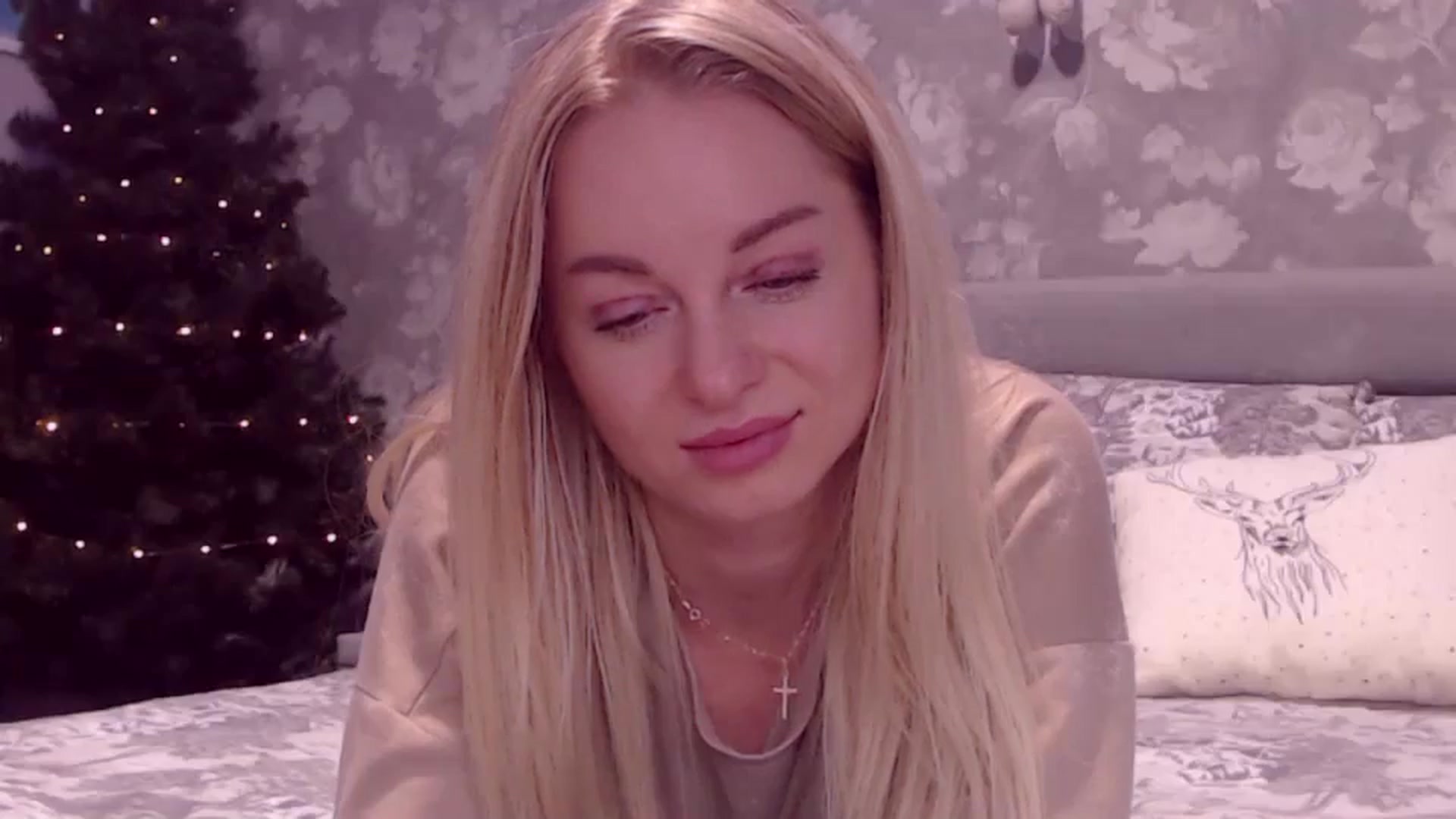 Gallery image thumbnail from Aelarie's myfreecams stream on, 12/07/2025, 15:13 image 4 of 20