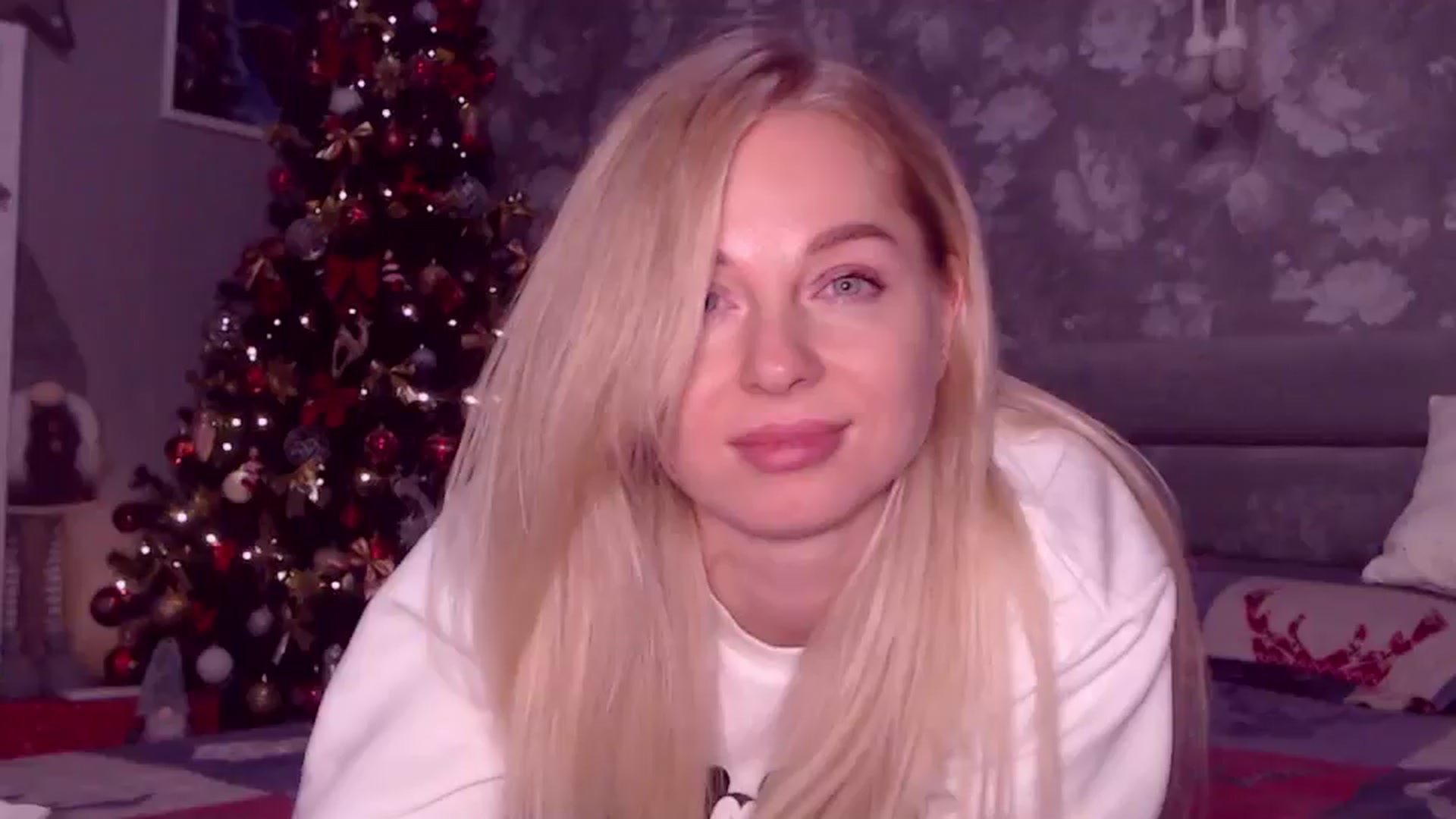 Gallery image thumbnail from Aelarie's myfreecams stream on, 12/08/2025, 15:05 image 18 of 20