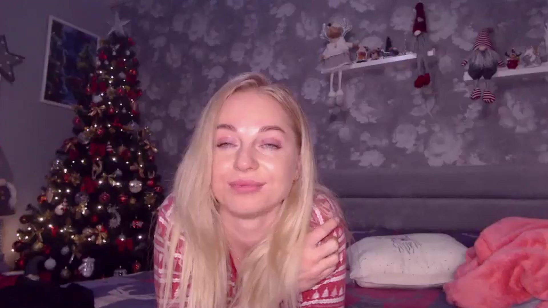Gallery image thumbnail from Aelarie's myfreecams stream on, 12/21/2025, 11:32 image 19 of 20