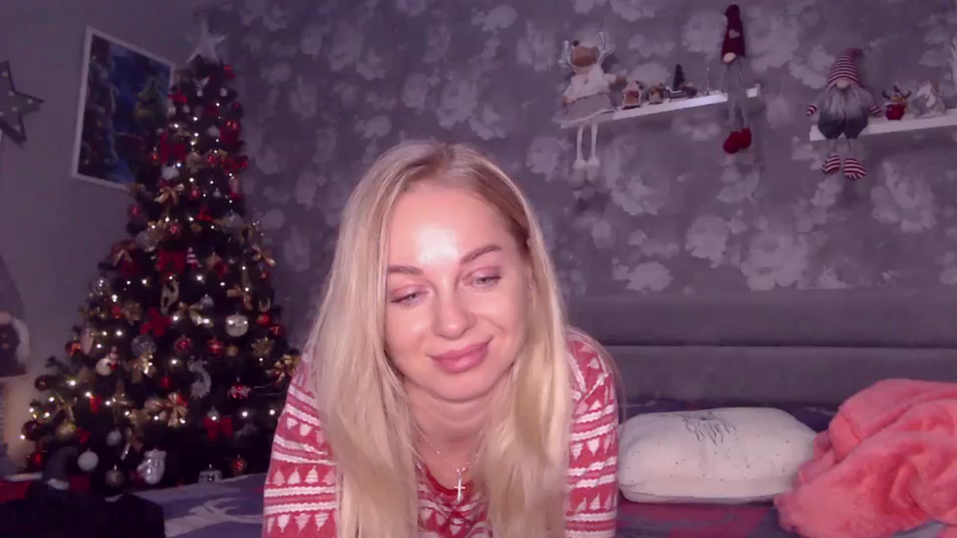 Gallery image thumbnail from Aelarie's myfreecams stream on, 12/21/2025, 11:32 image 9 of 20