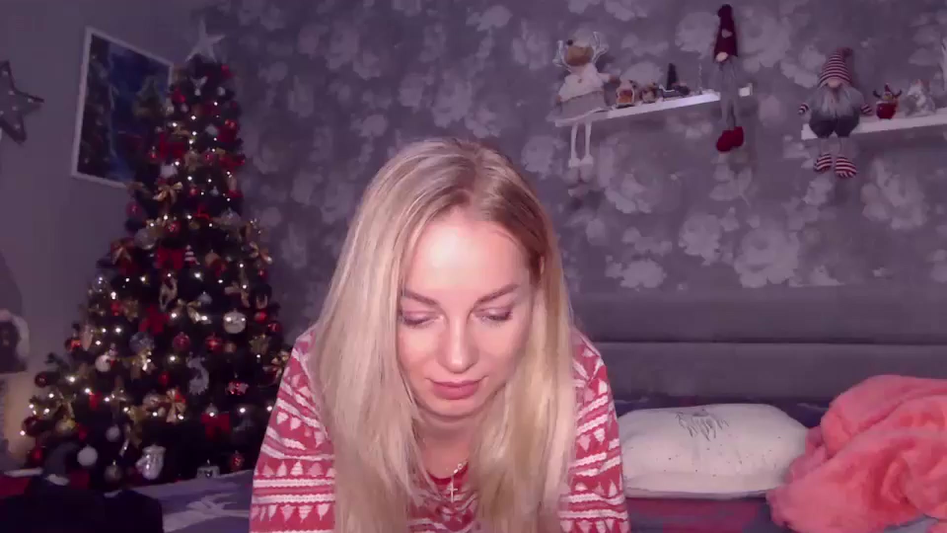 Gallery image thumbnail from Aelarie's myfreecams stream on, 12/21/2025, 11:32 image 6 of 20