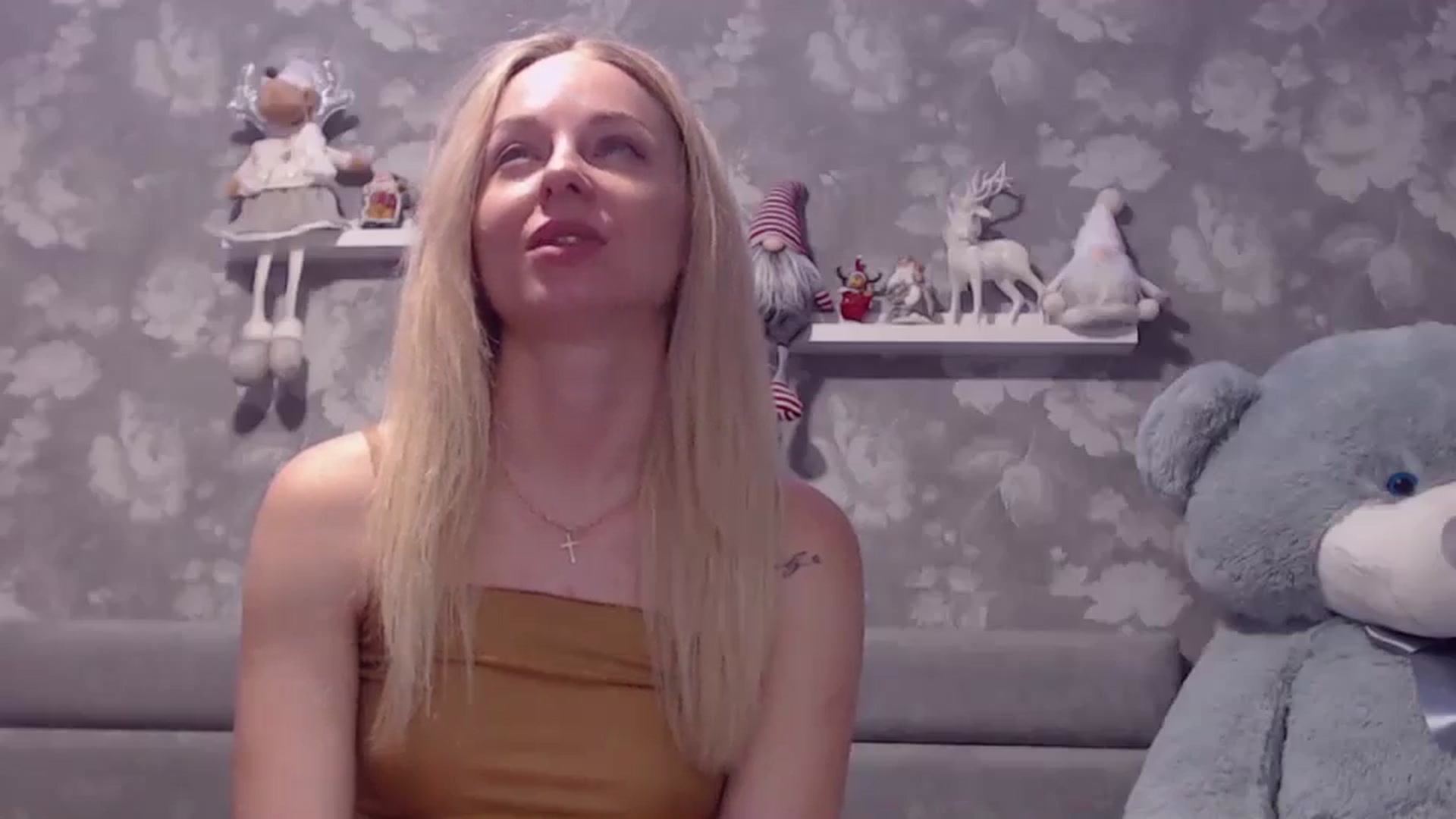 Gallery image thumbnail from Aelarie's myfreecams stream on, 12/22/2025, 12:40 image 11 of 20