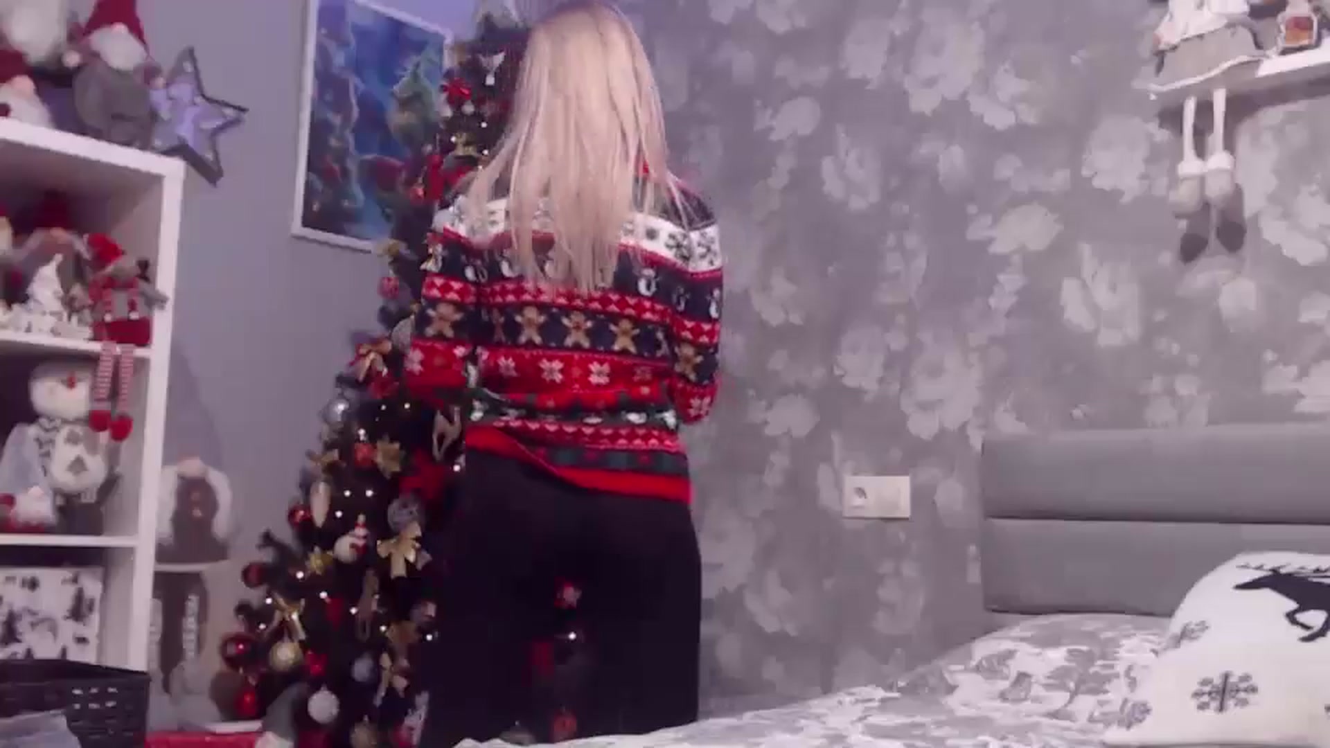Gallery image thumbnail from Aelarie's myfreecams stream on, 12/24/2025, 14:24 image 10 of 20