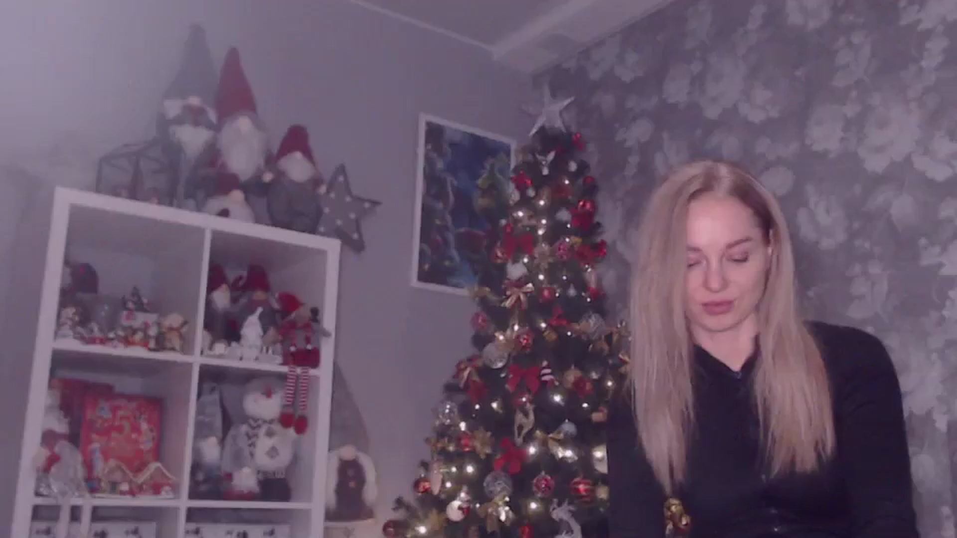 Gallery image thumbnail from Aelarie's myfreecams stream on, 12/26/2025, 15:50 image 17 of 20