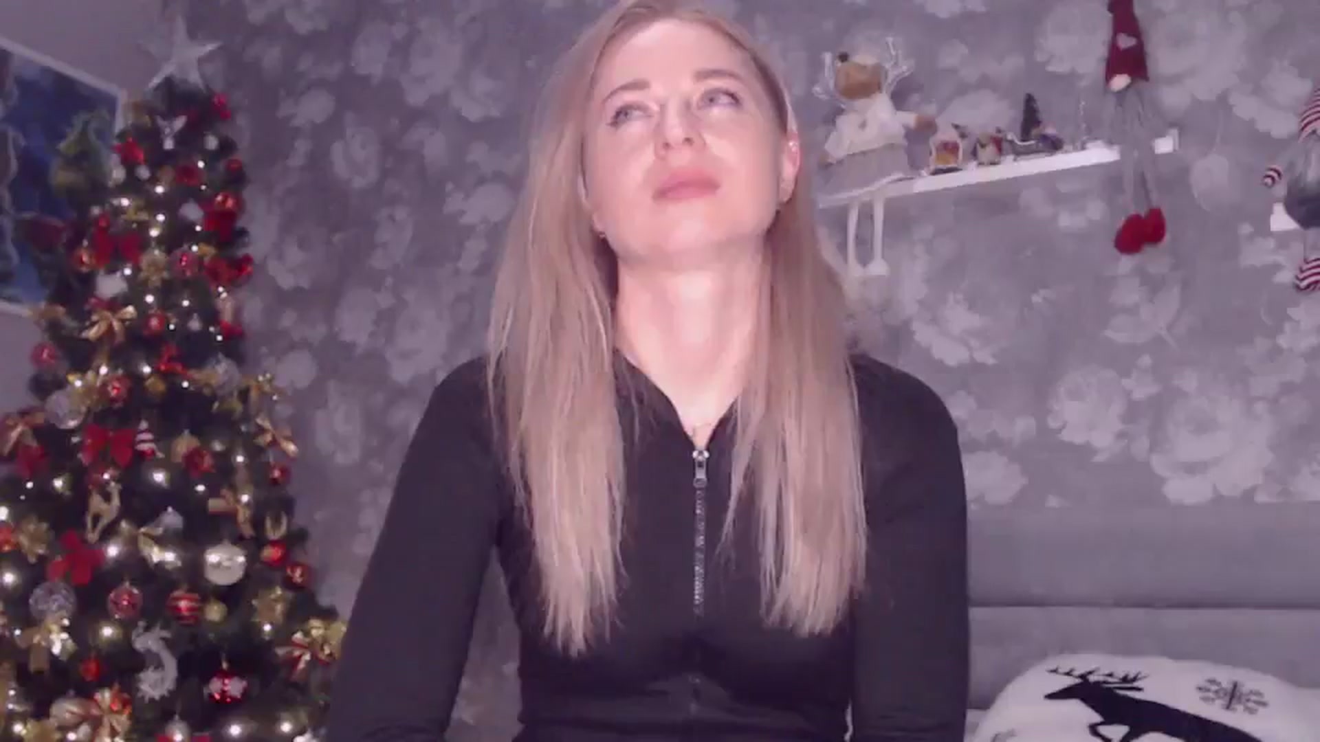 Gallery image thumbnail from Aelarie's myfreecams stream on, 12/26/2025, 15:50 image 11 of 20
